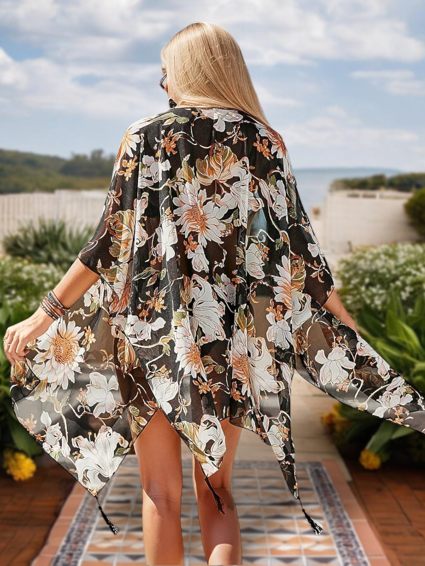 Kimono floral con ribete de borlas para mujer de Anna-Kaci