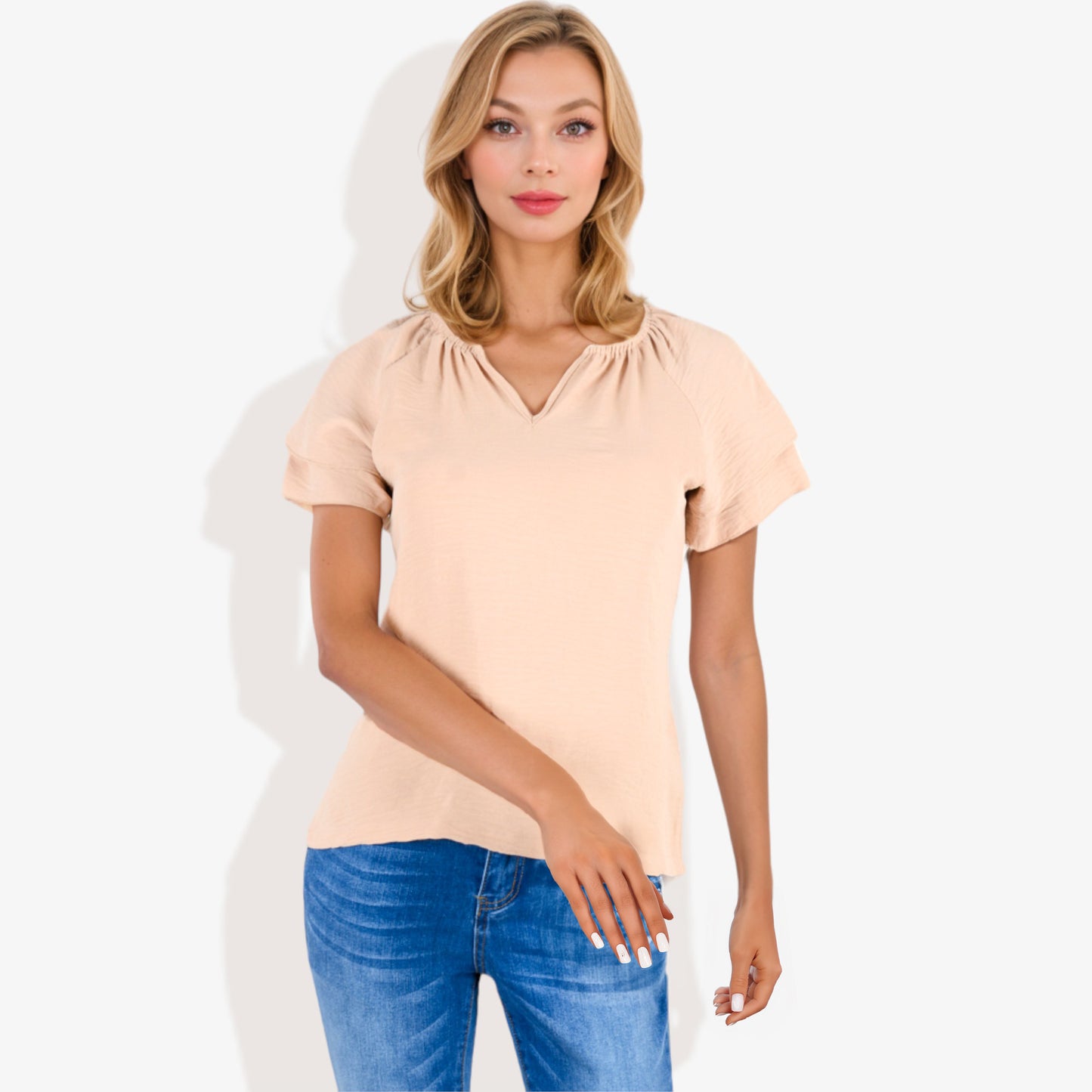 Blusa informal de mujer con escote en V y manga corta con fruncido
