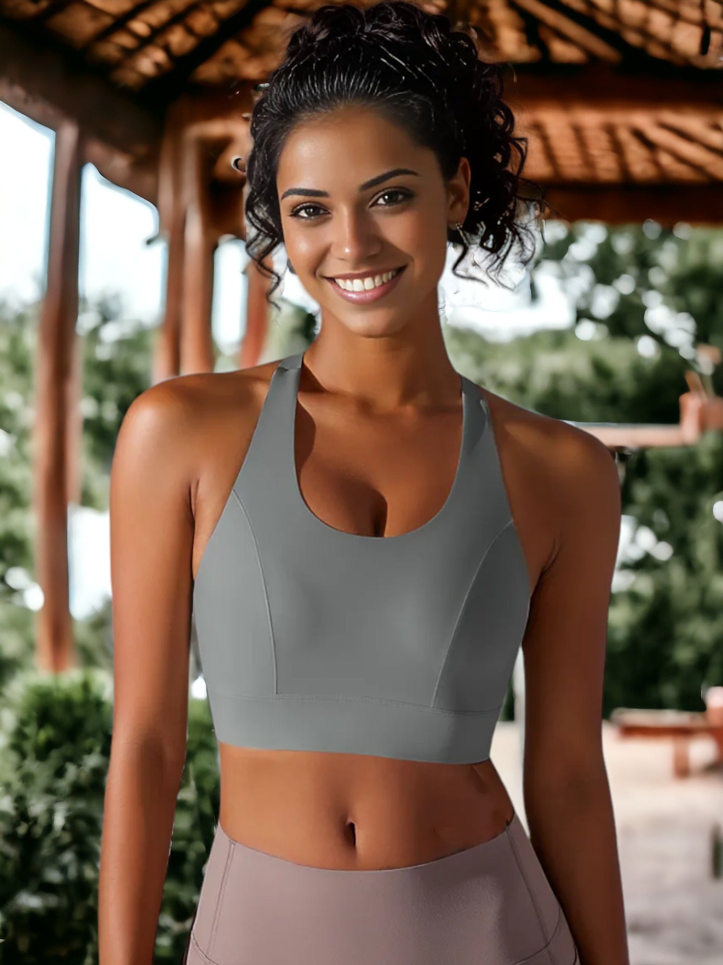 Sujetador deportivo sin costuras con escote en U y espalda cruzada