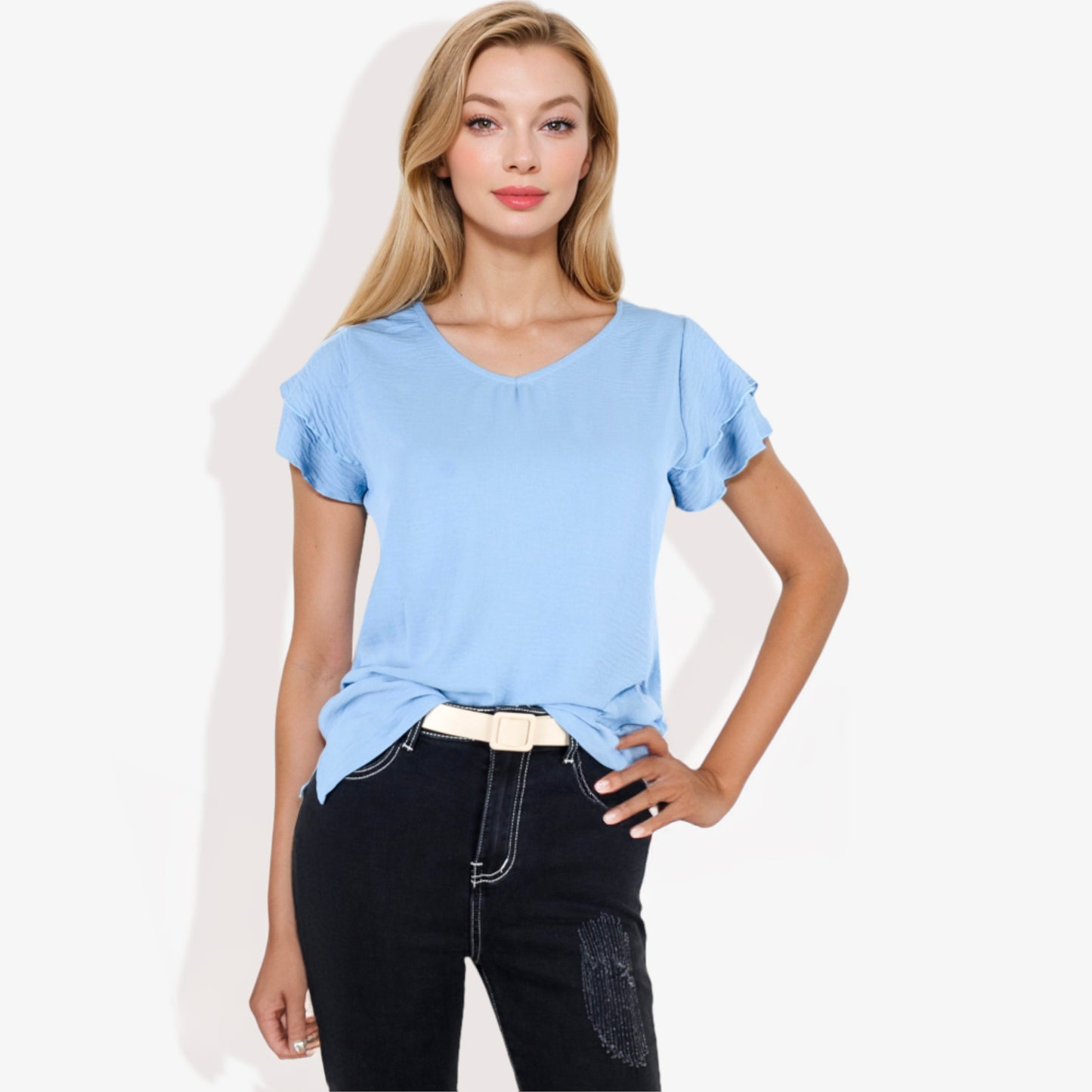 Blusa de mujer de manga corta con escote en V y mangas con volantes de doble capa
