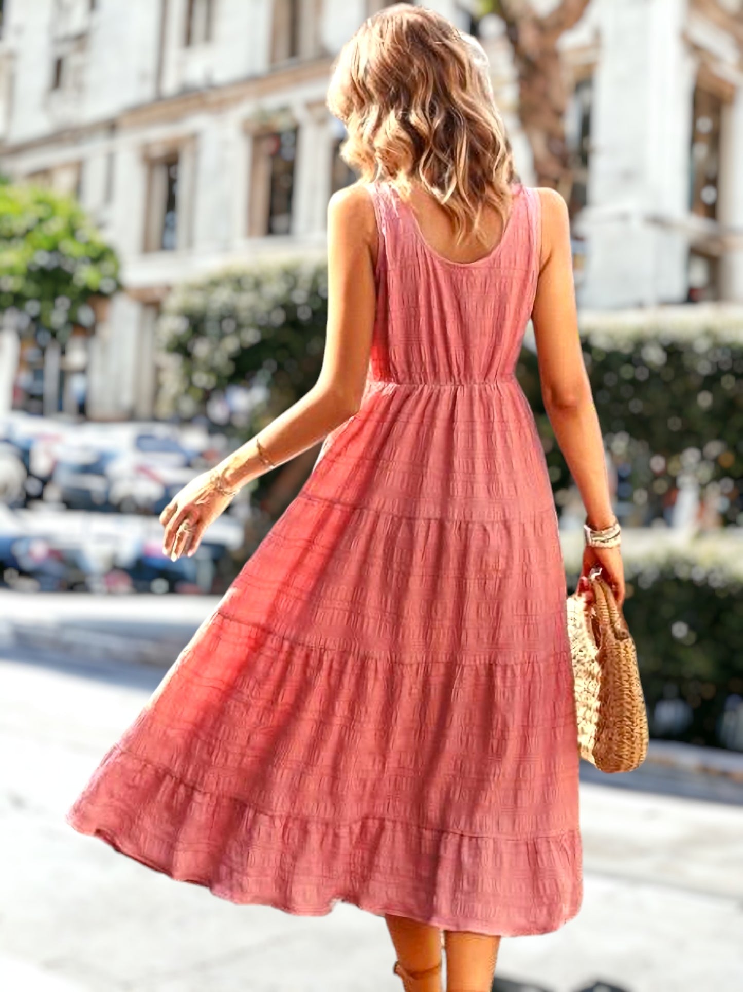 Vestido texturizado de escote redondo