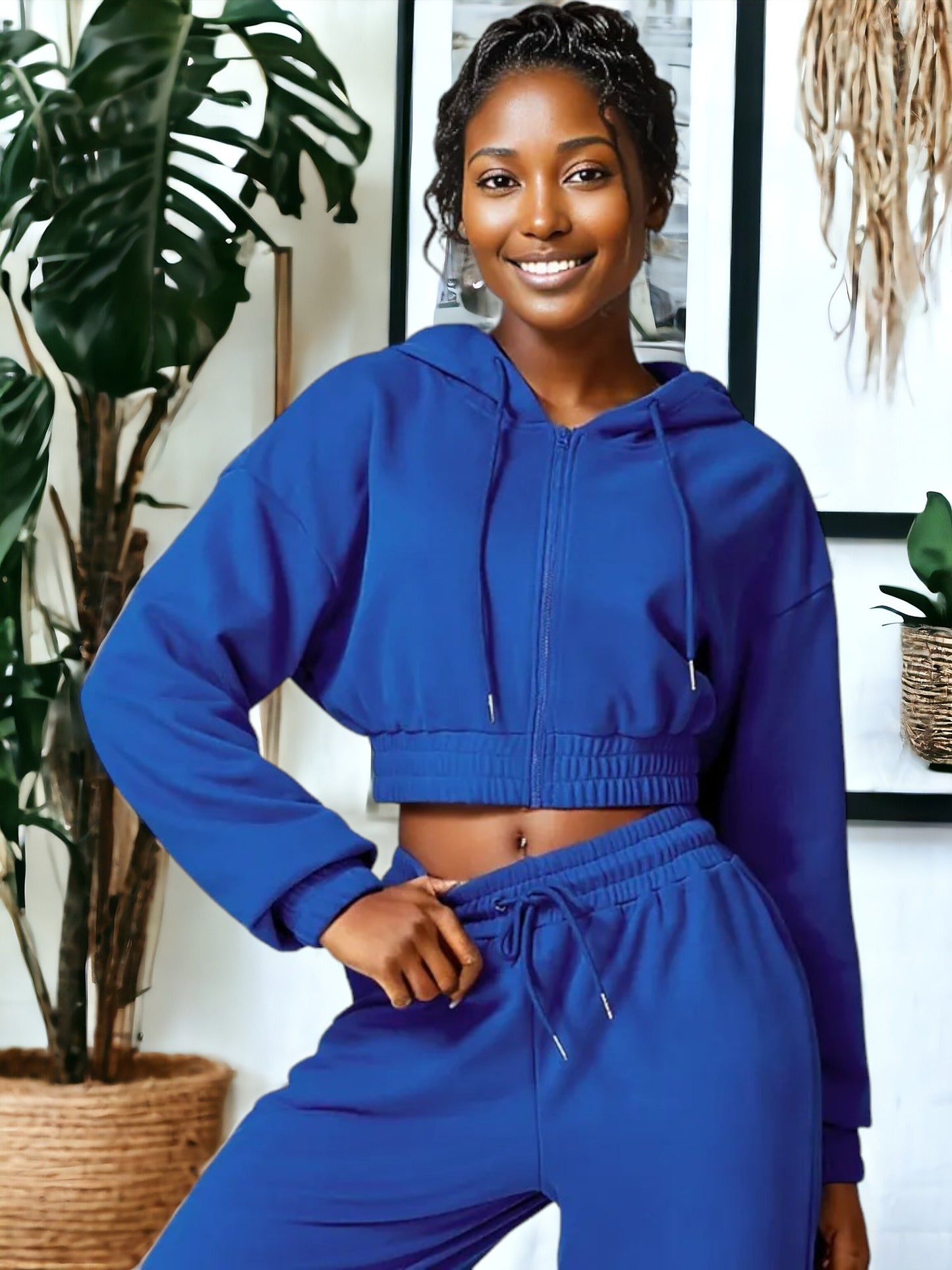 Loose Long Sleeved Zippered and Hooded Sports Jacket