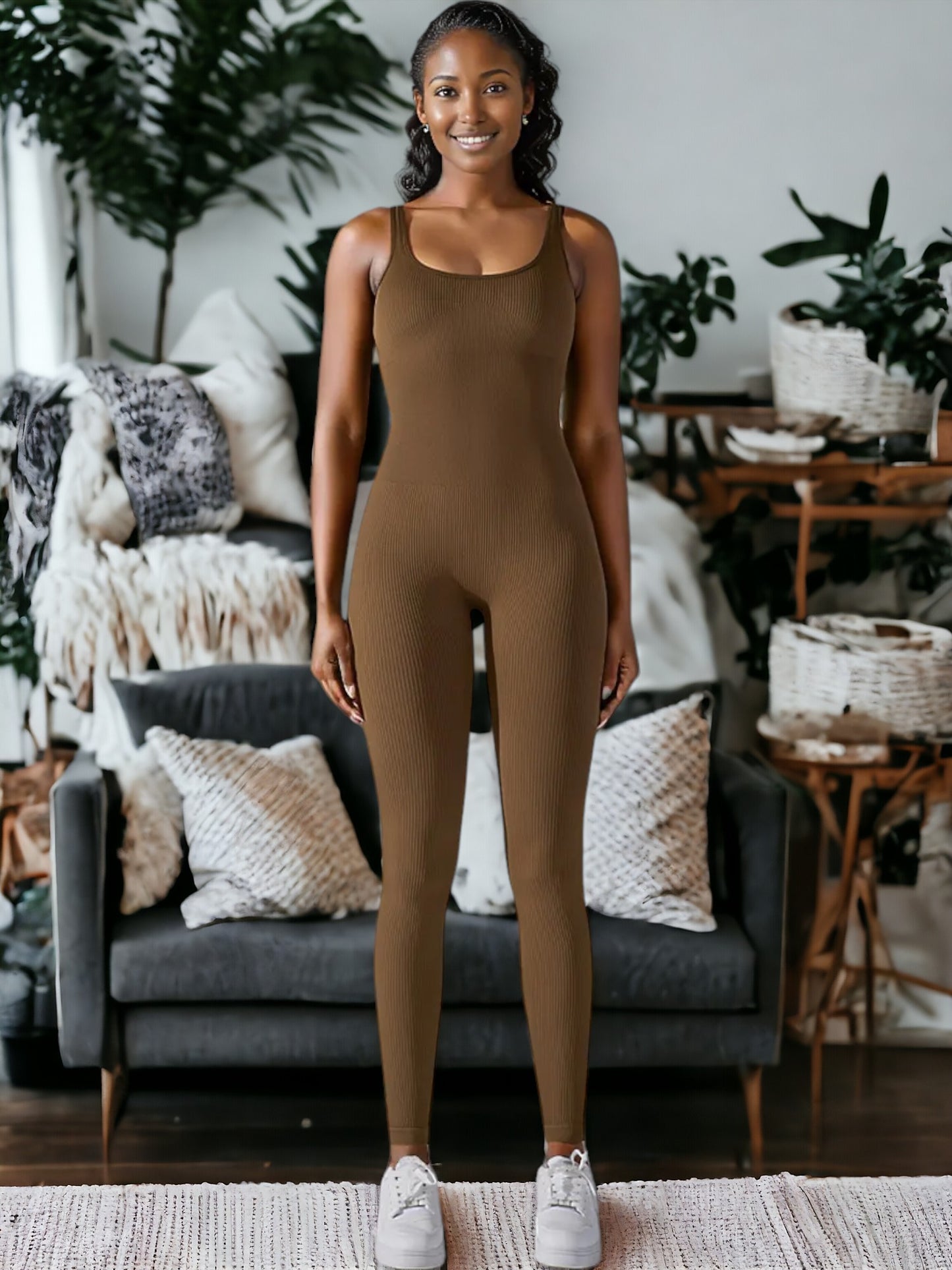 Mono deportivo de yoga de una pieza con cuello ajustado