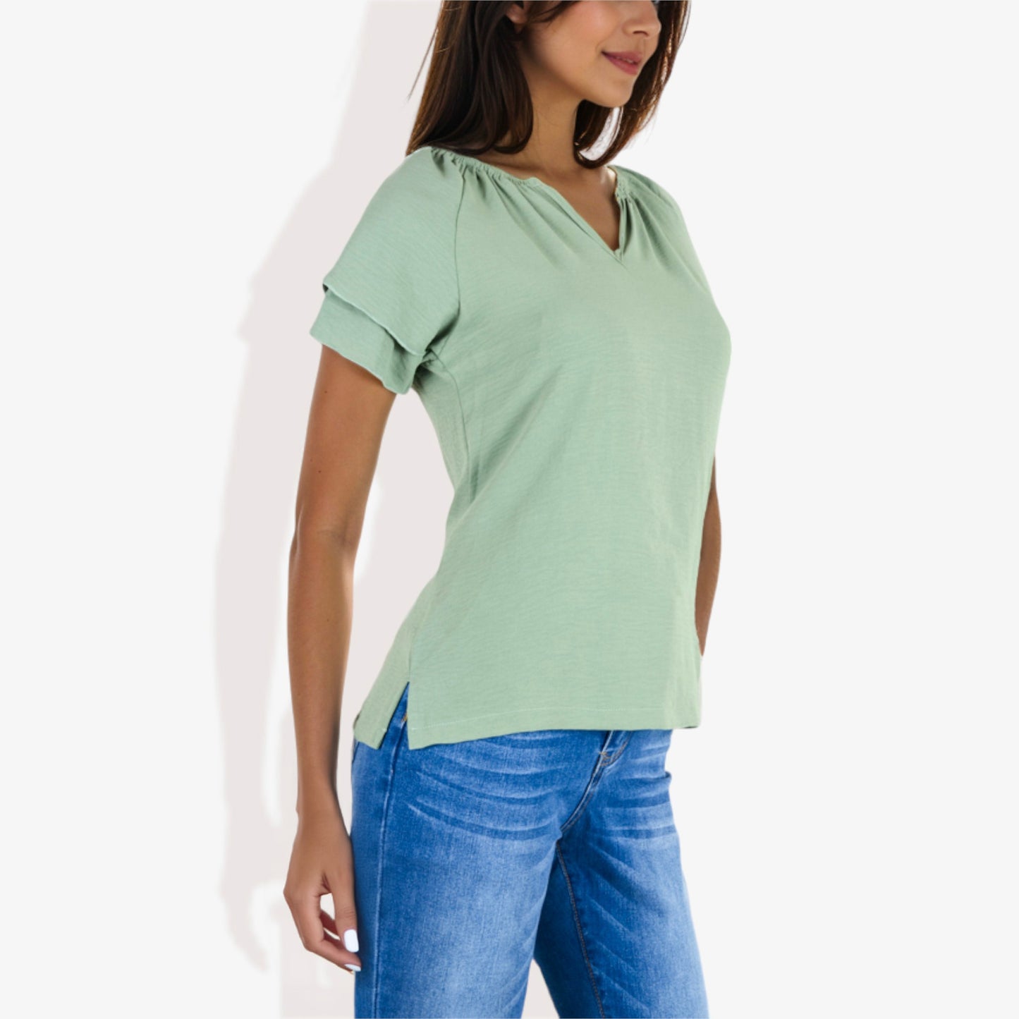 Blusa informal de mujer con escote en V y manga corta con fruncido