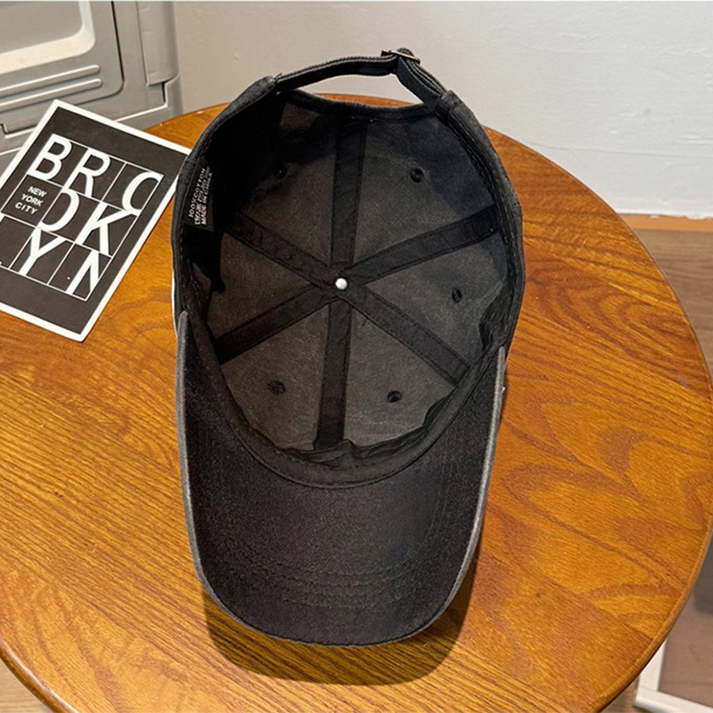 Anna-Kaci Unisex Baseball Cap with Battery Embroidery