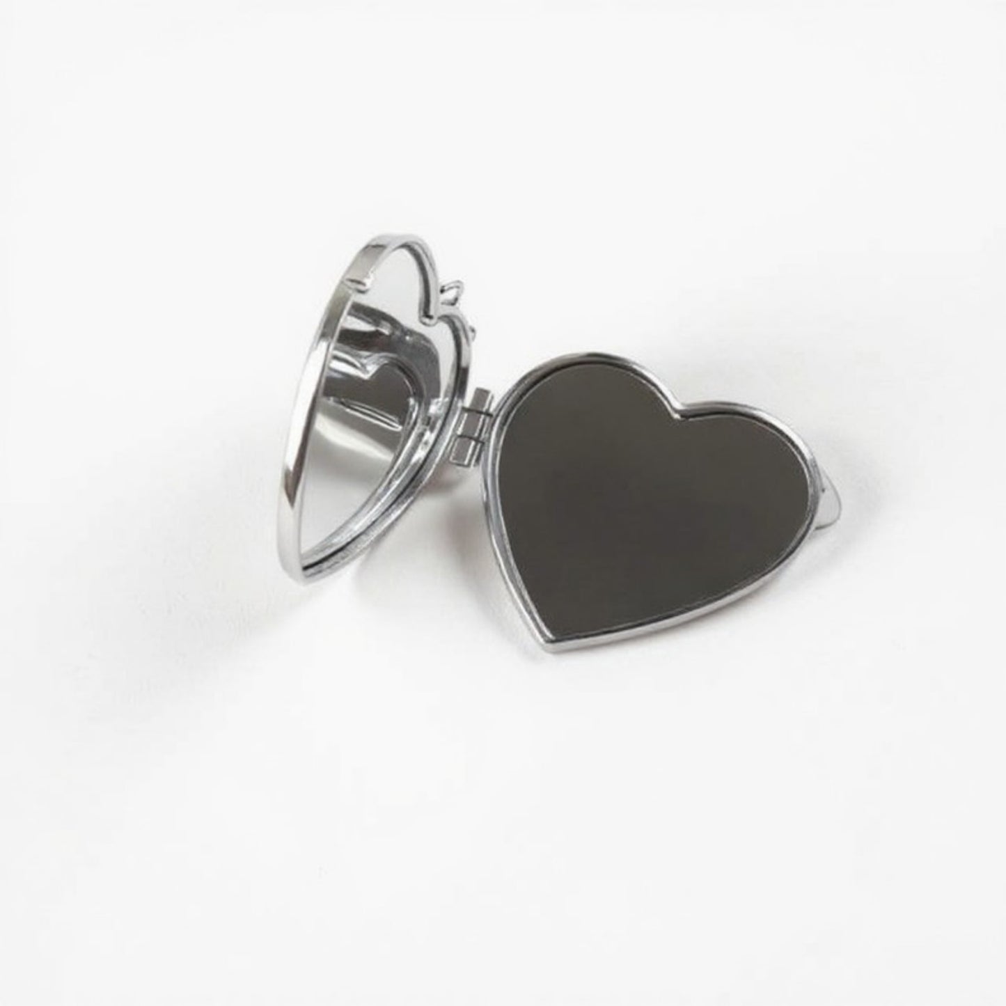 Anna-Kaci Silver Heart Locket Keychain with 3D Bow Detail and Clasp Ring