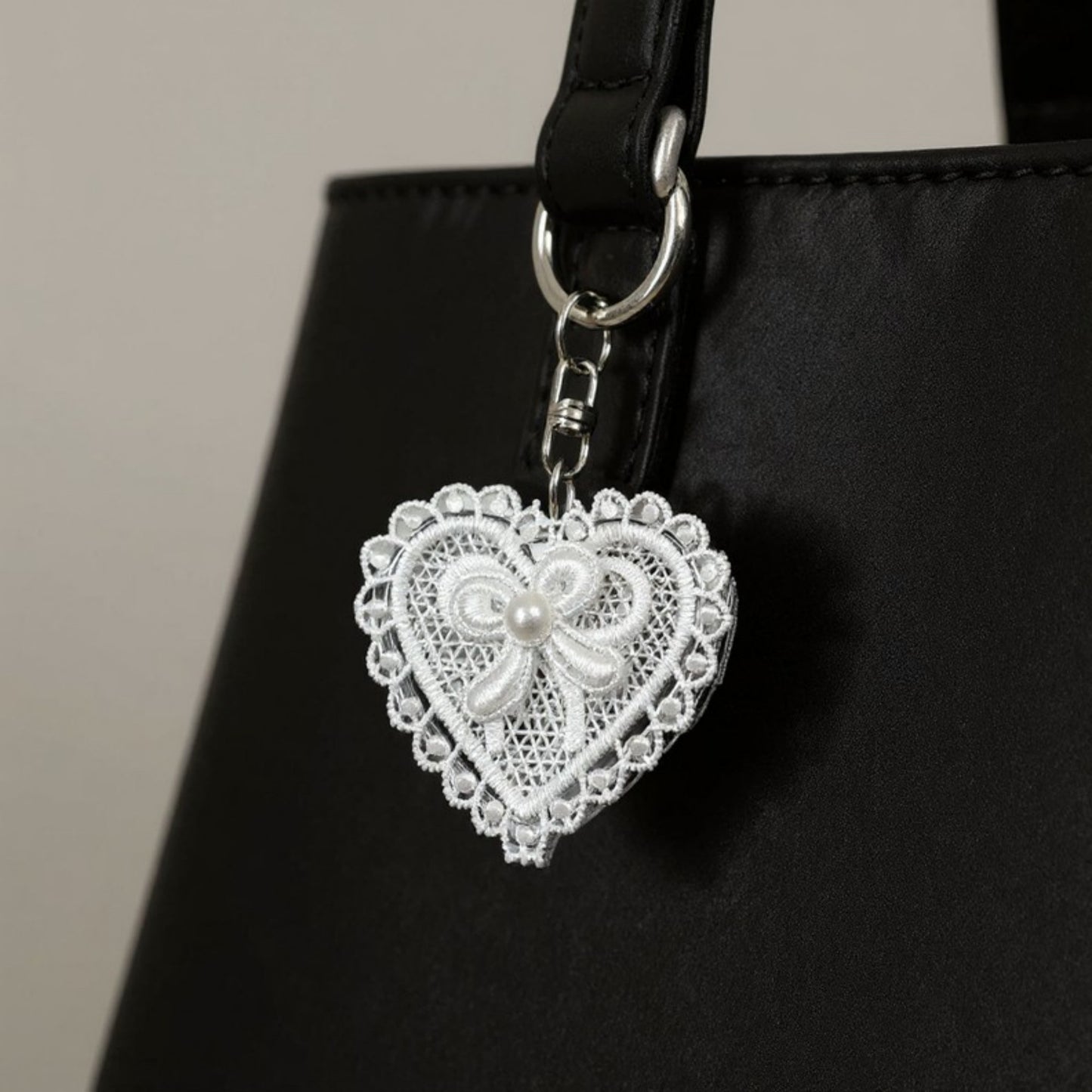 Anna-Kaci Lace Heart Charm Keychain with Pearl Bow Accent