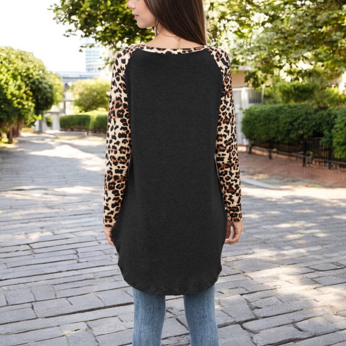 Anna-Kaci Women's Long Sleeve Pullover Shirt with Leopard Print Contrast Panels and Crew Neck