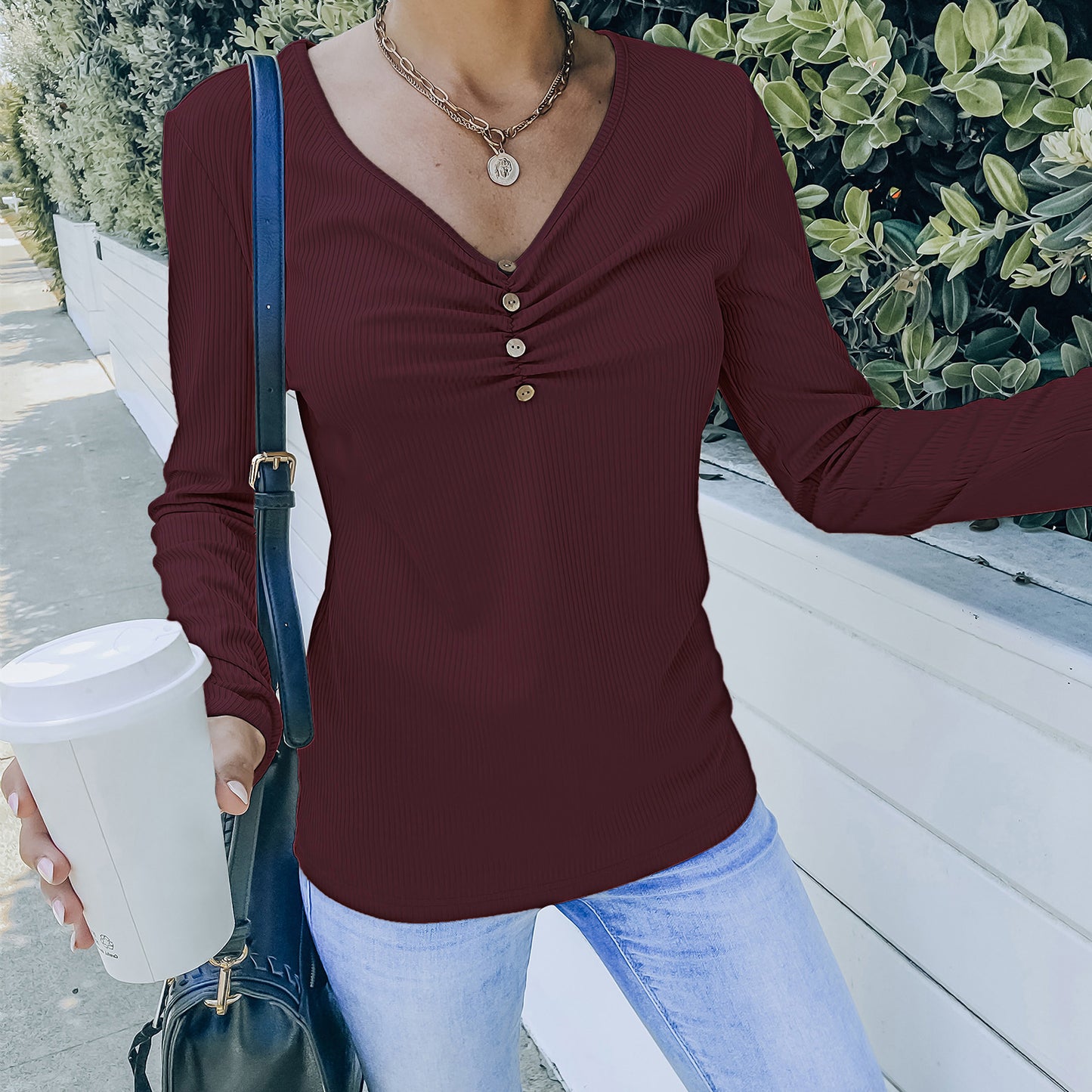 Camisetas de manga larga con cuello en V y color liso