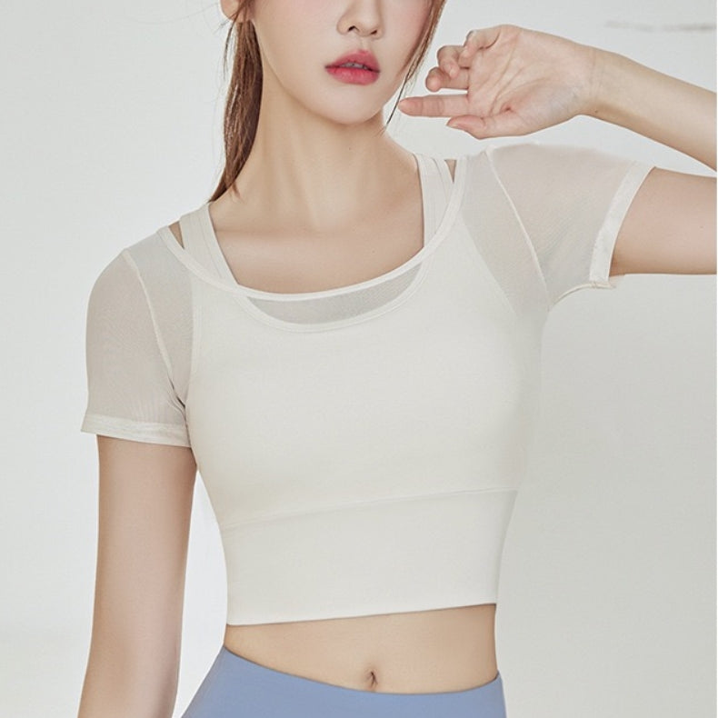 Sujetador deportivo con cubierta de malla