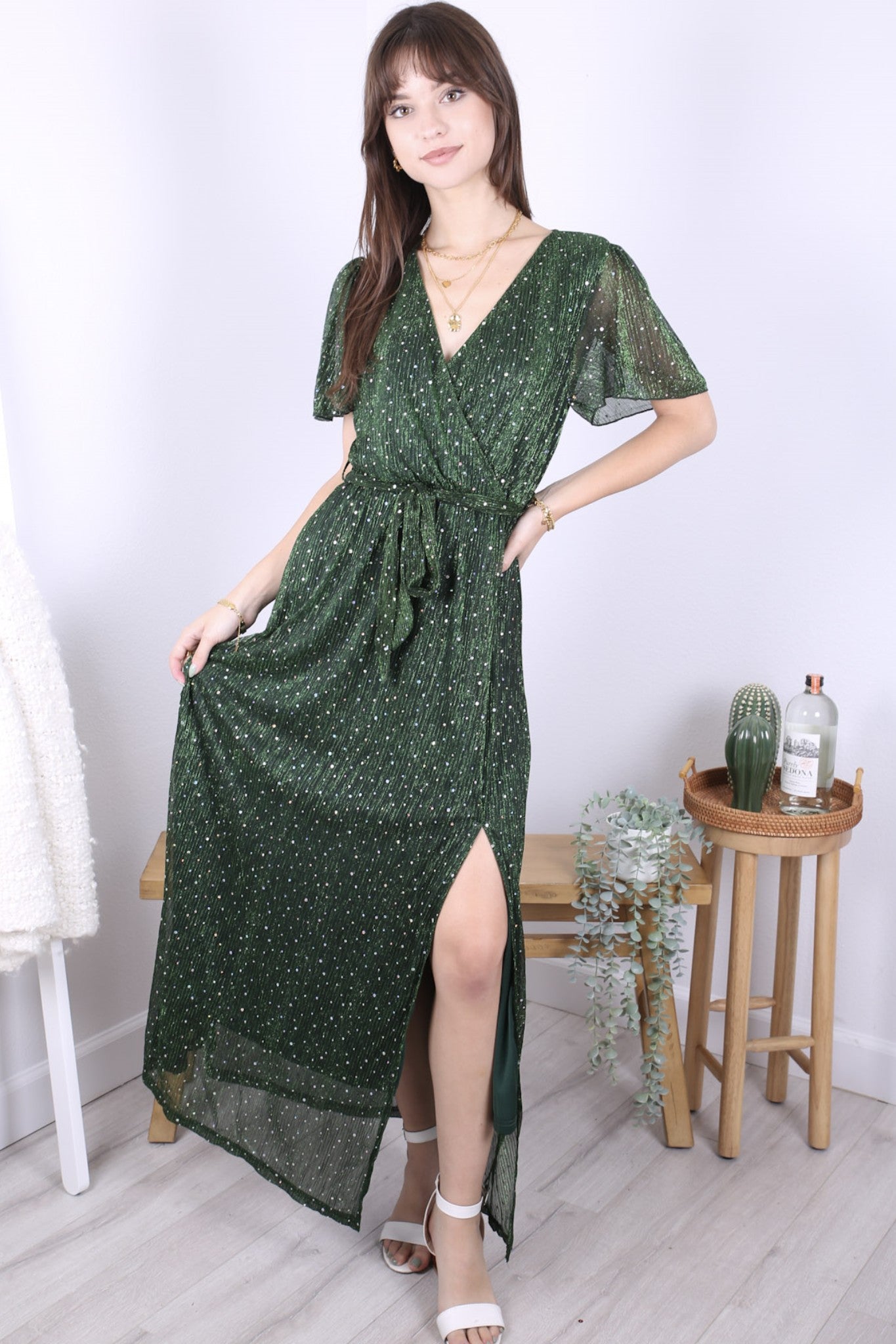 Vestido de lunares con detalles transparentes