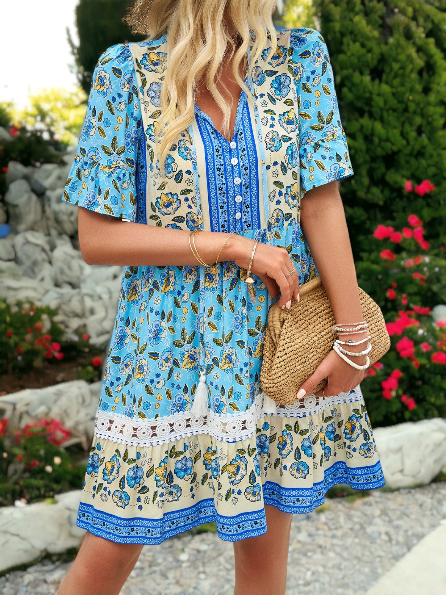 Vestido túnica bohemio con cuello en V y estampado floral informal