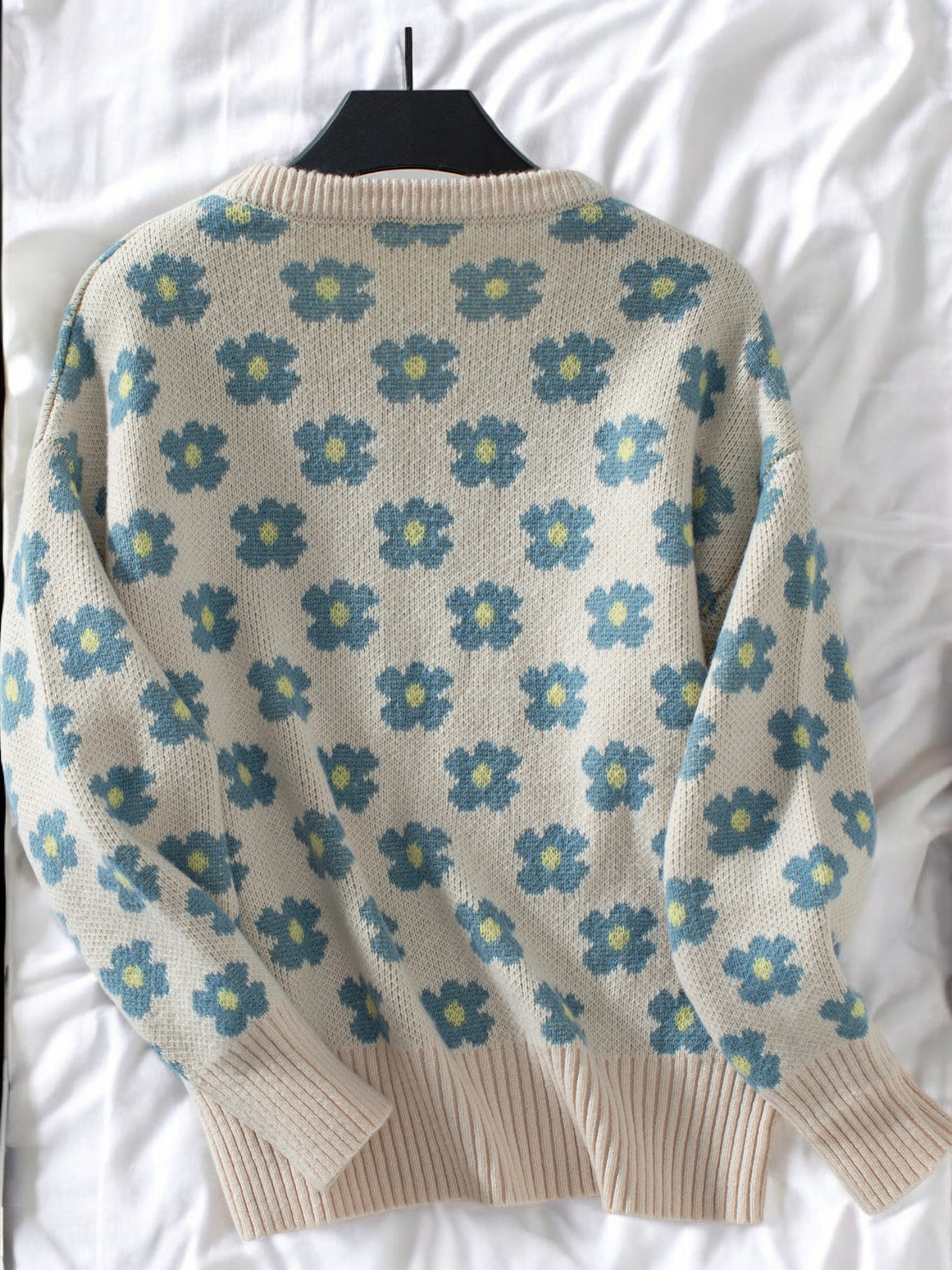 Anna-Kaci Women's Floral Print V-Neck Knit Sweater with Ribbed Cuffs