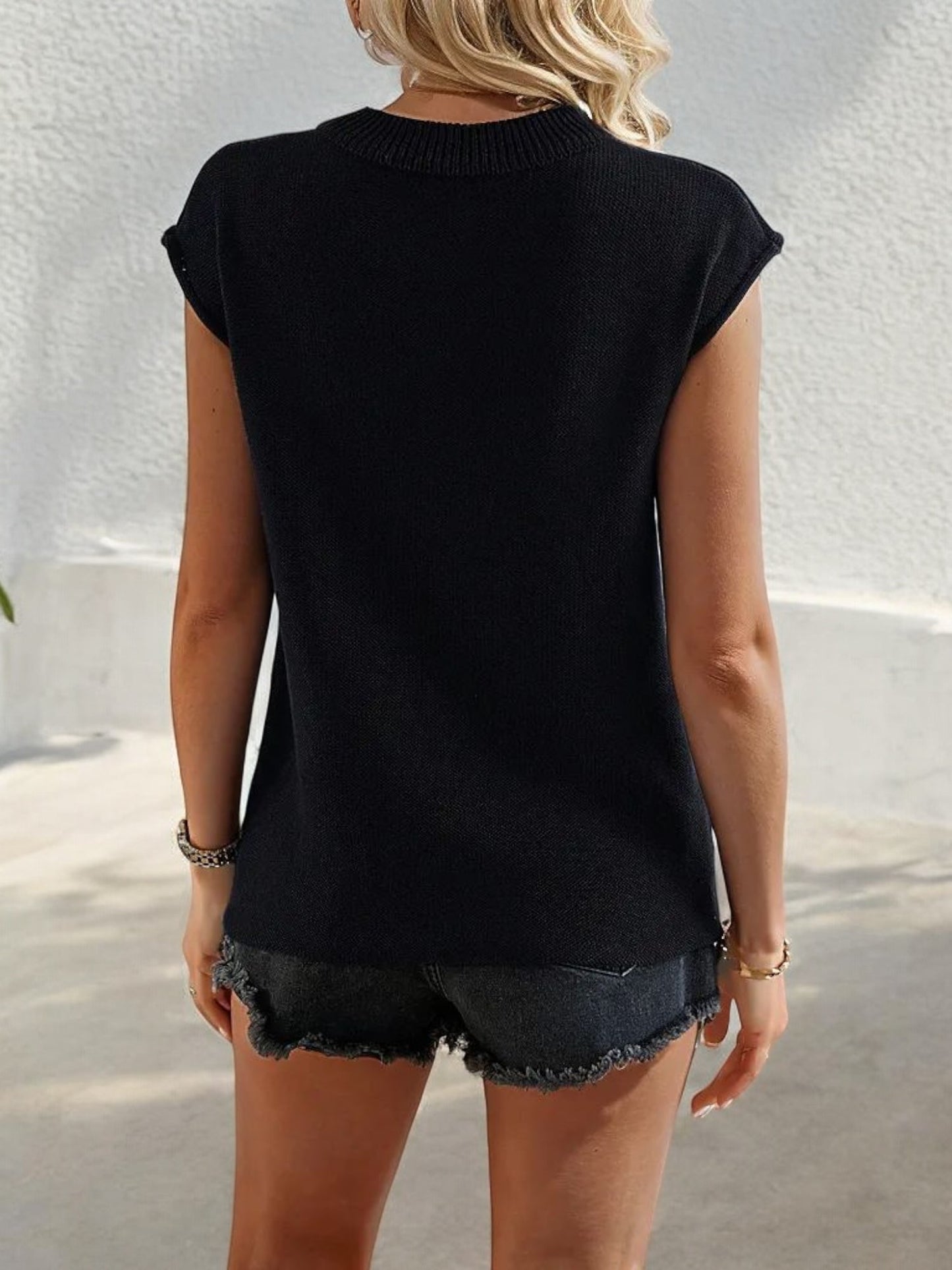 Sleeveless Knit Top with American Flag Graphic and Ribbed Trim