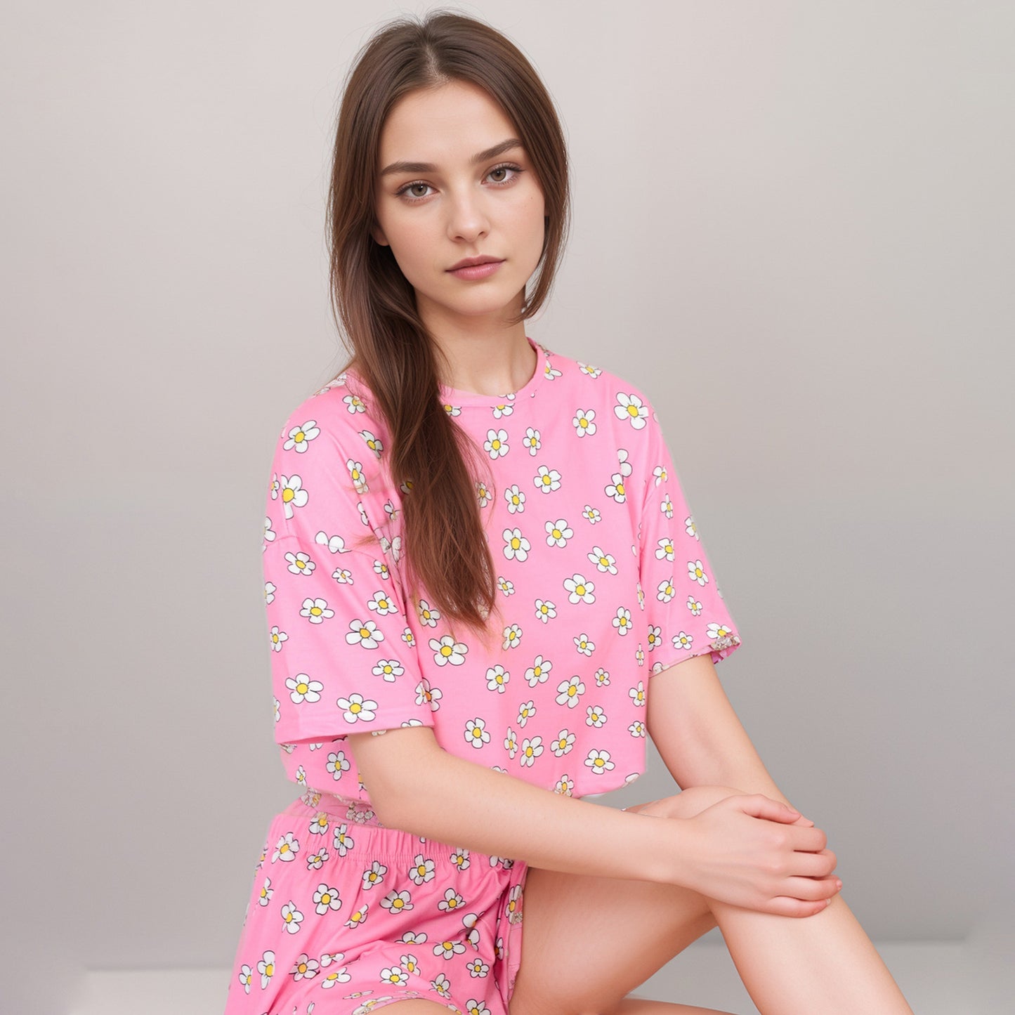 Anna-Kaci Women's Daisy Print Pajama Set with Cropped Short Sleeve Top Crew Neckline and Elastic Waist Relaxed Fit Shorts