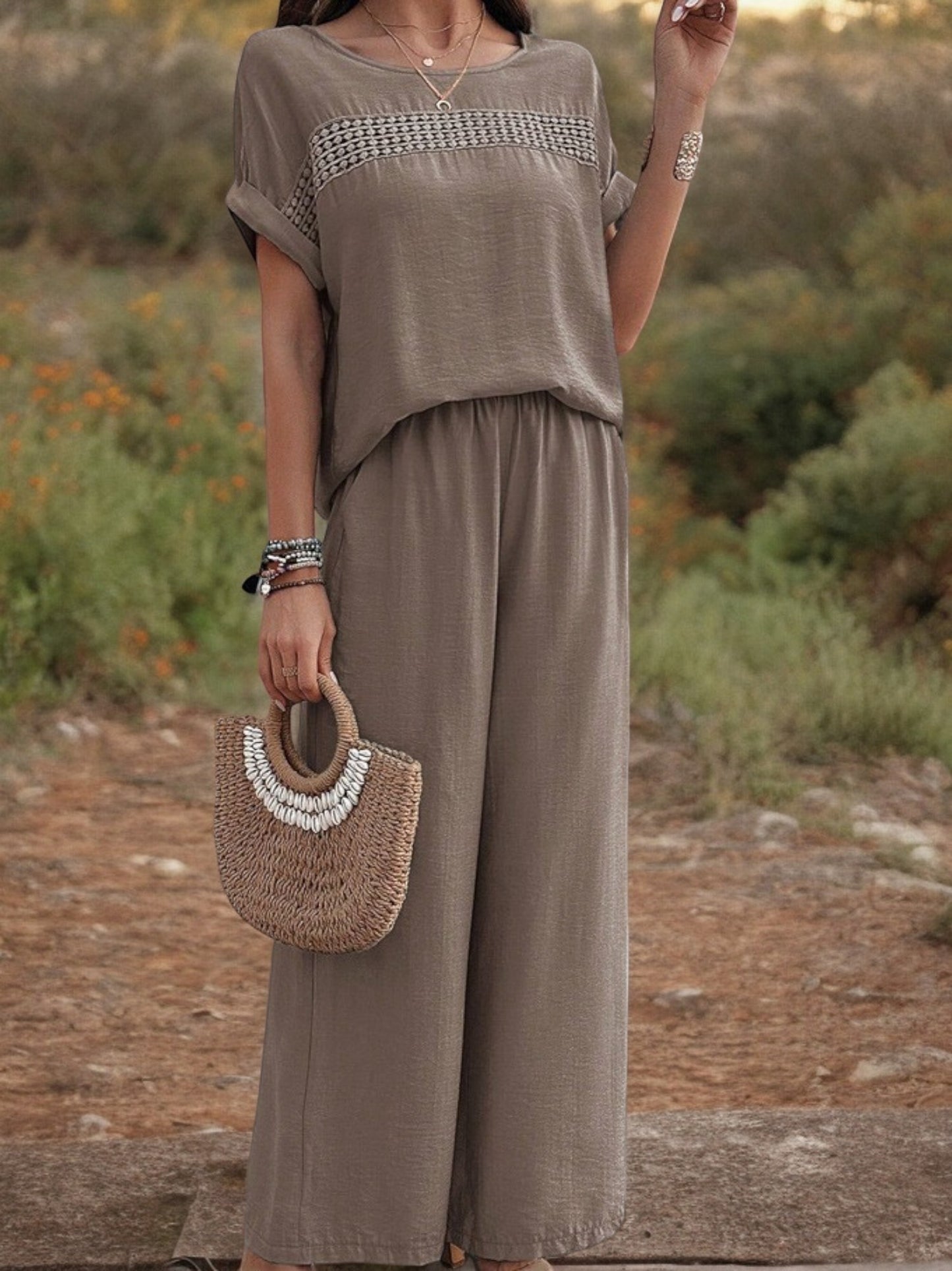 Conjunto de dos piezas para mujer Anna-Kaci con top con detalle bordado y pantalones de pierna ancha