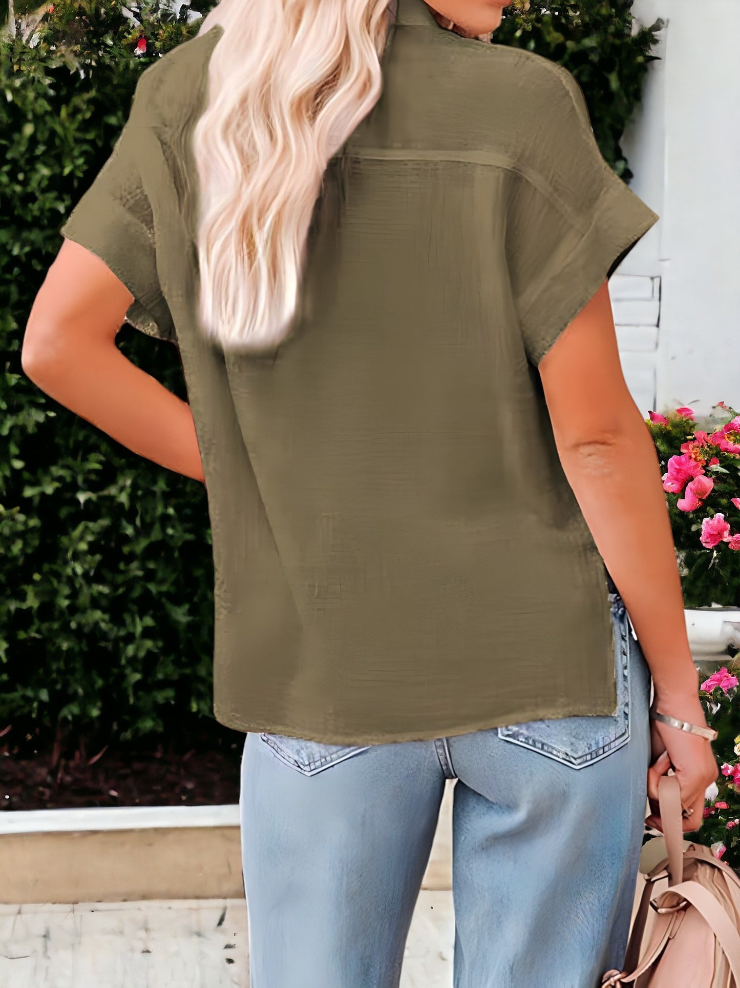 Short-Sleeved Casual Side Slit pocket shirt