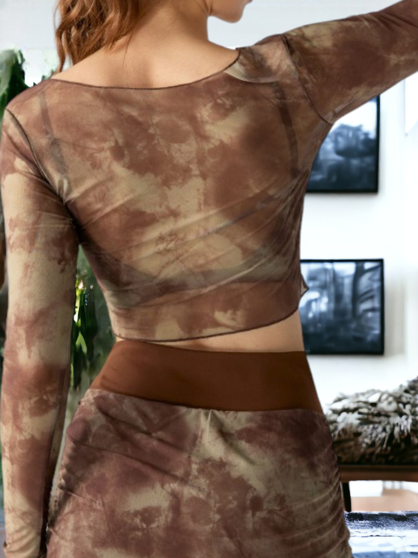 Top de fitness para yoga de malla ceñida con mangas largas y estampado