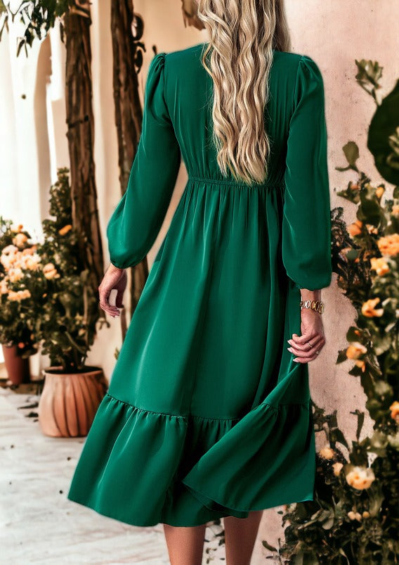 Vestido fruncido con escote cruzado