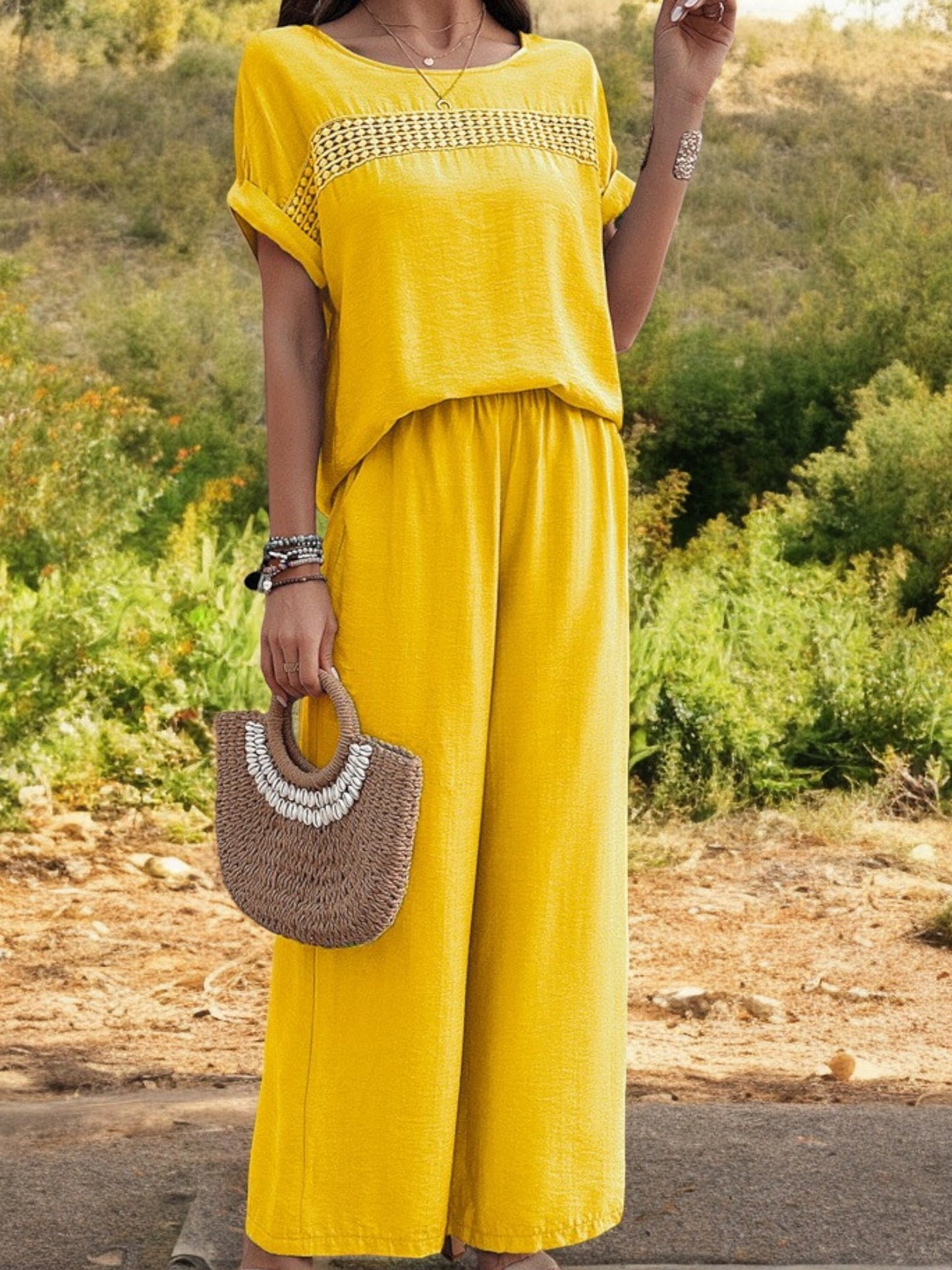 Conjunto de dos piezas para mujer Anna-Kaci con top con detalle bordado y pantalones de pierna ancha