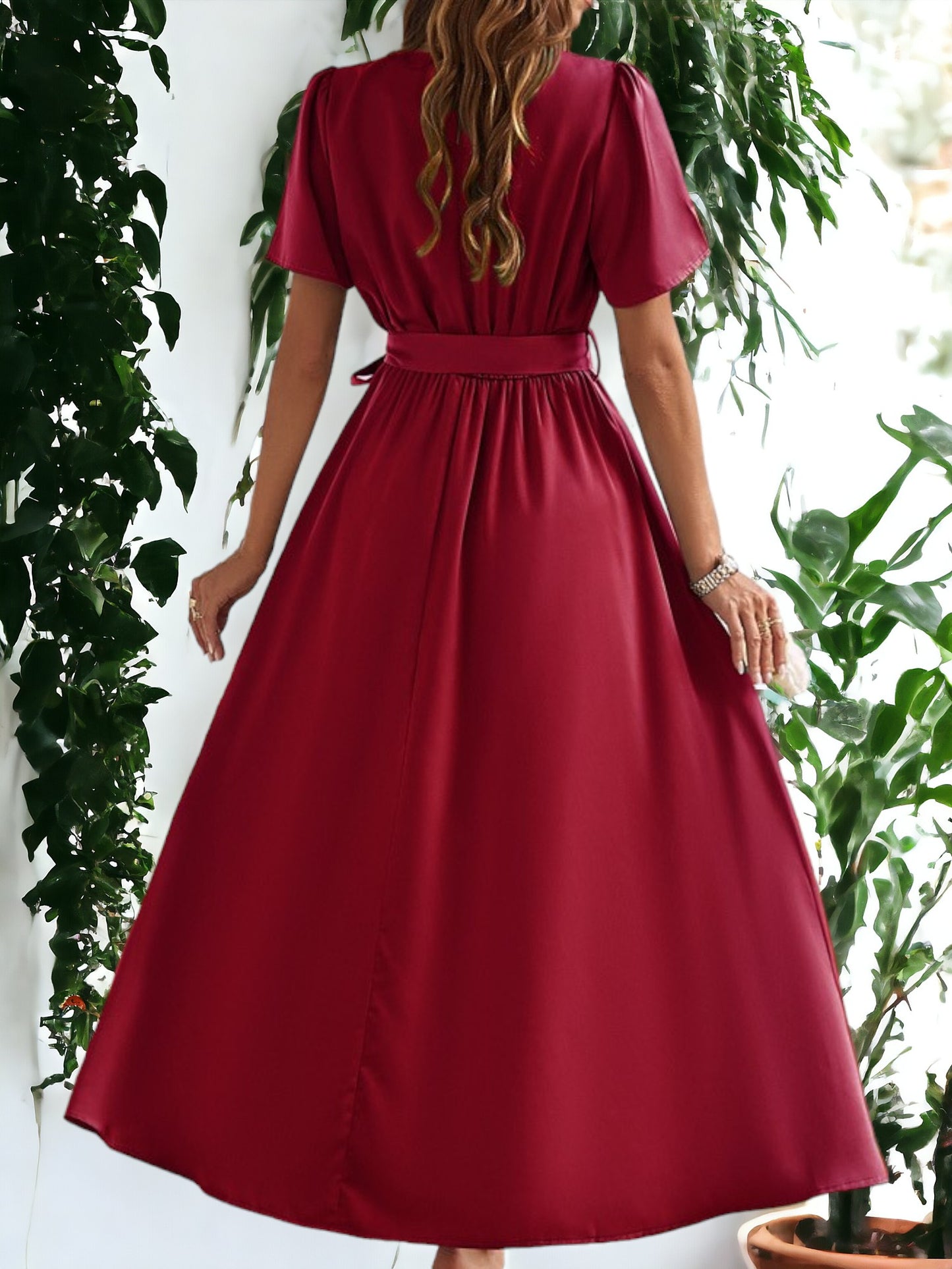 Vestido elegante con abertura alta y lazo en la cintura y mangas abullonadas para mujer