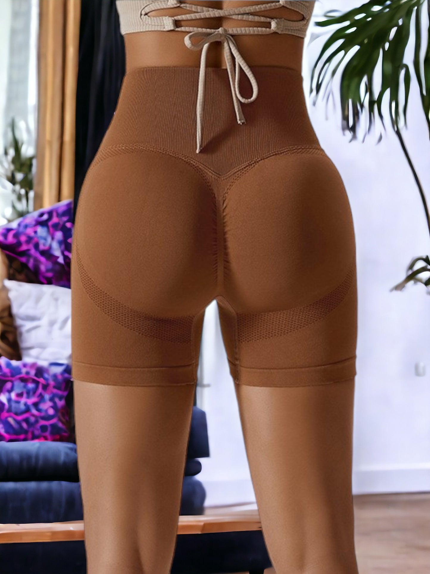 Pantalones cortos deportivos ajustados de cintura alta que realzan la cadera