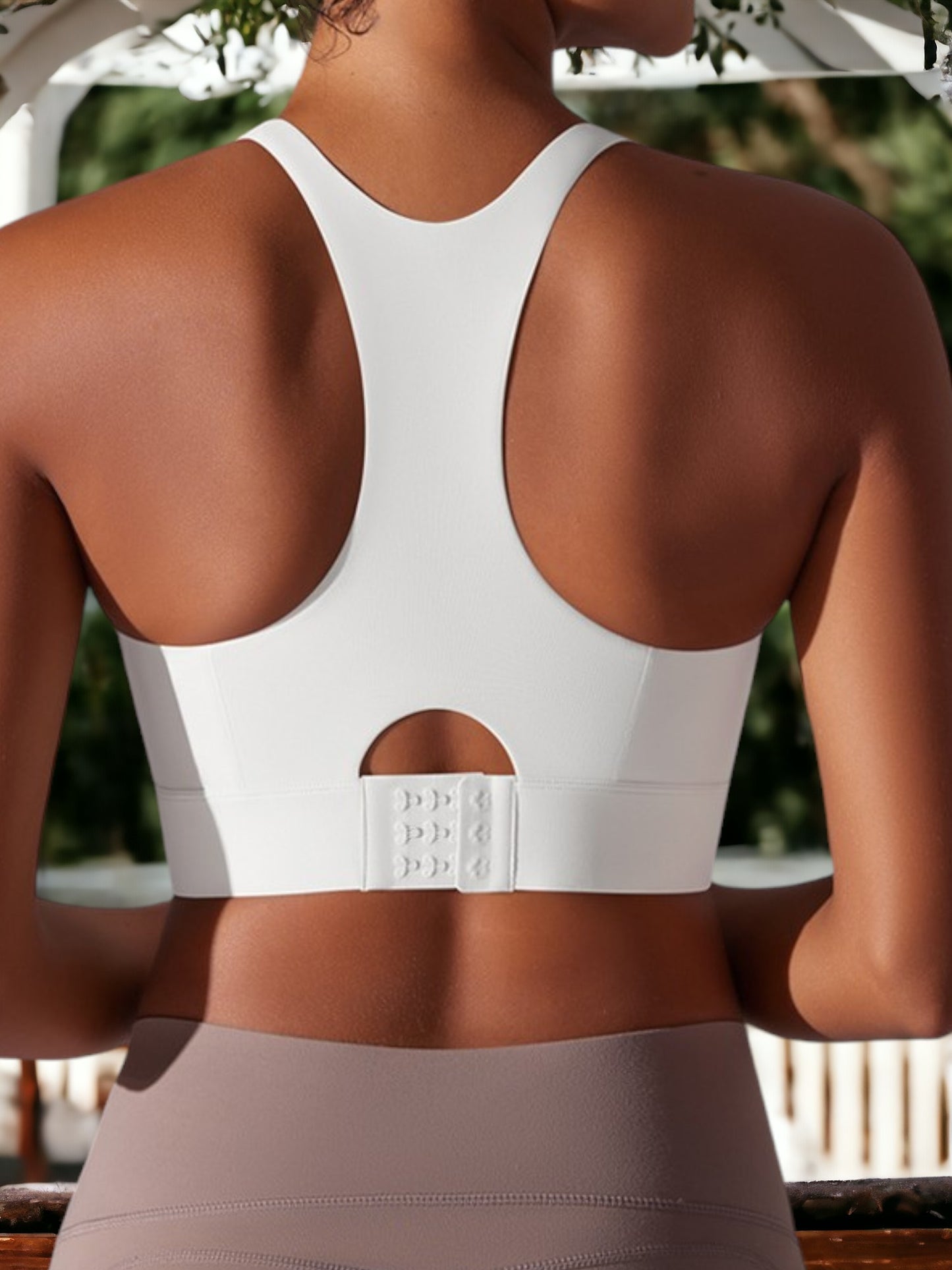 Sujetador deportivo sin costuras con escote en U y espalda cruzada