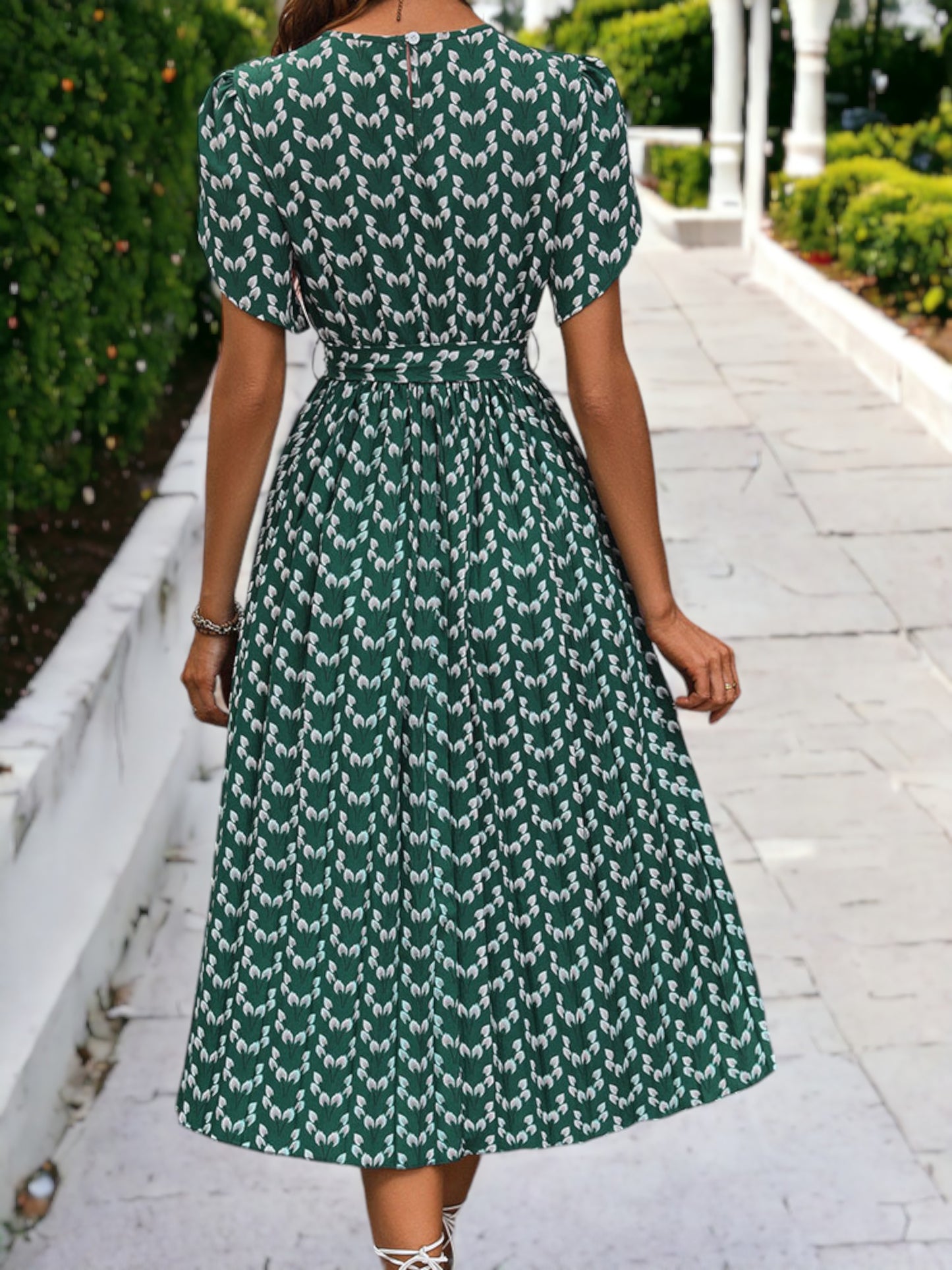 Floral Printed Waist Tied Tulip Sleeved Long Pleated Midi Dress