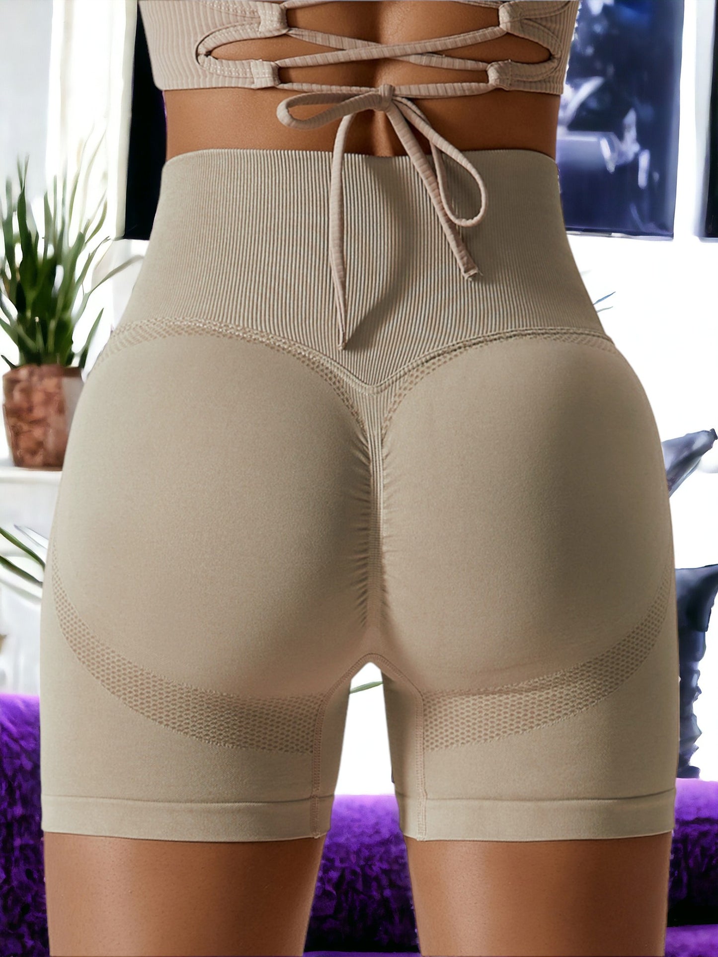 Pantalones cortos deportivos ajustados de cintura alta que realzan la cadera