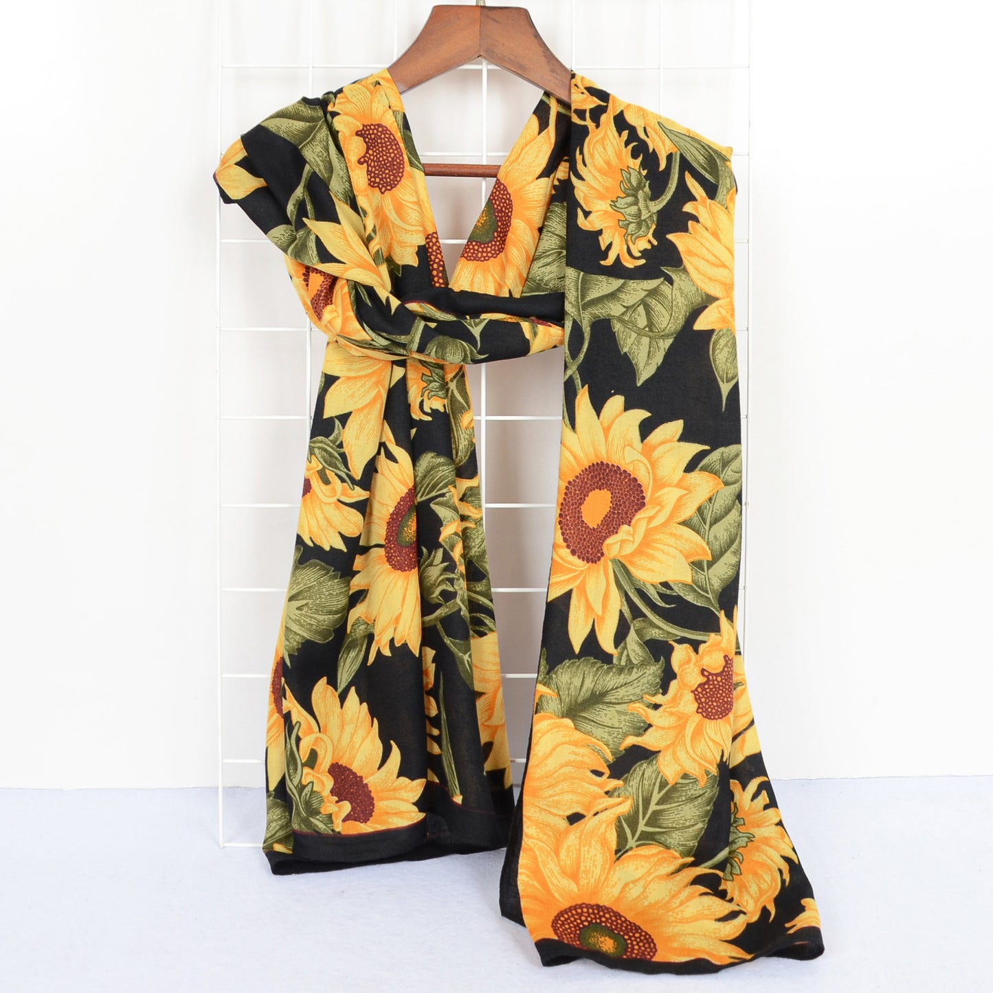 Anna-Kaci Sunflower Print Velvet Feel Autumn Winter Scarf with Warm Soft Texture - 71IN¡Á27N