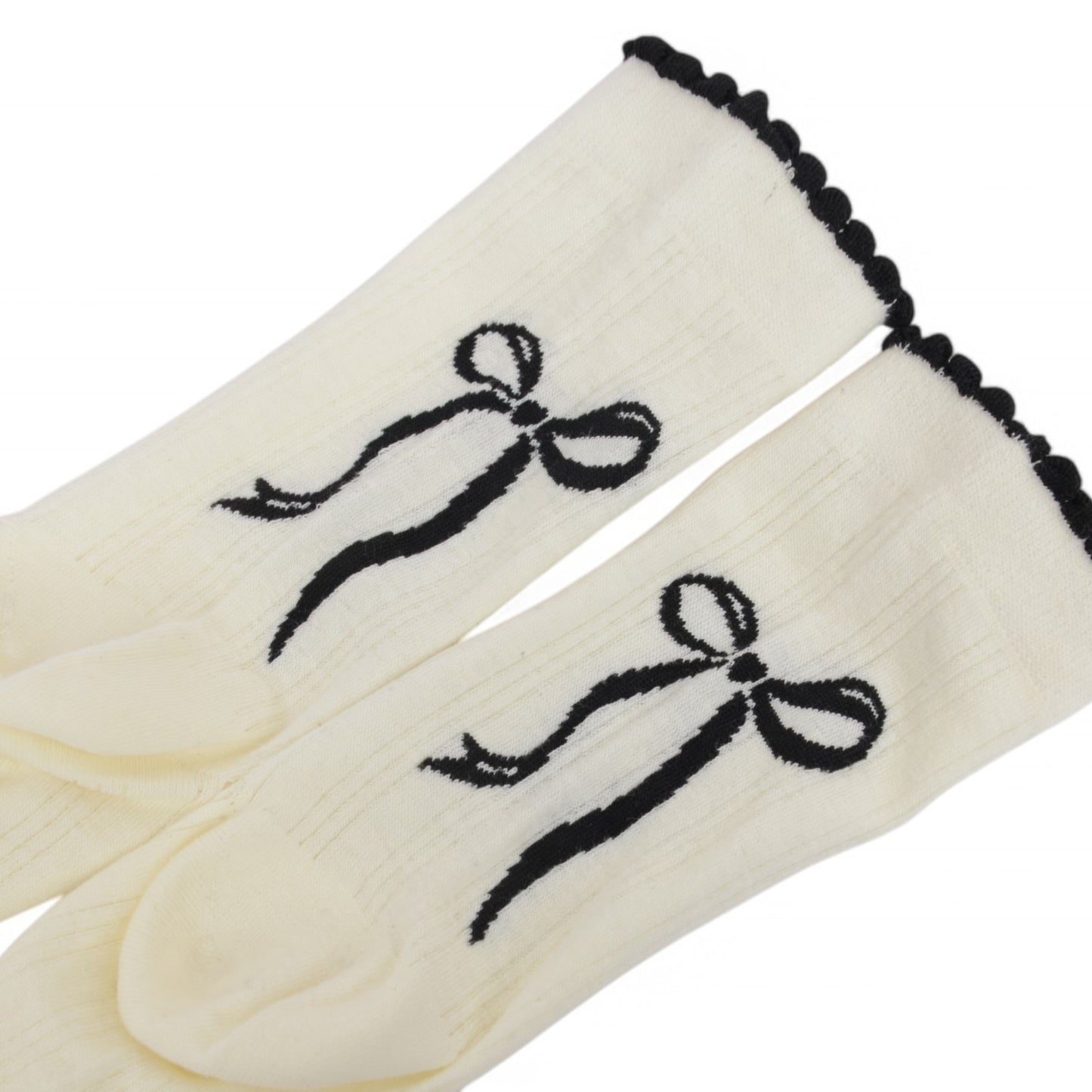 Women's 2-Pack Bow Pattern Crew Socks with Scalloped Trim and Contrast Details