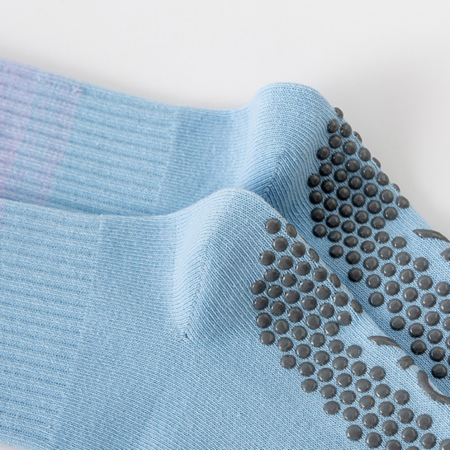 Anna-Kaci 2 Pairs Gradient Ribbed Crew Socks with Non-Slip Grip Bottom for Indoor or Studio Use