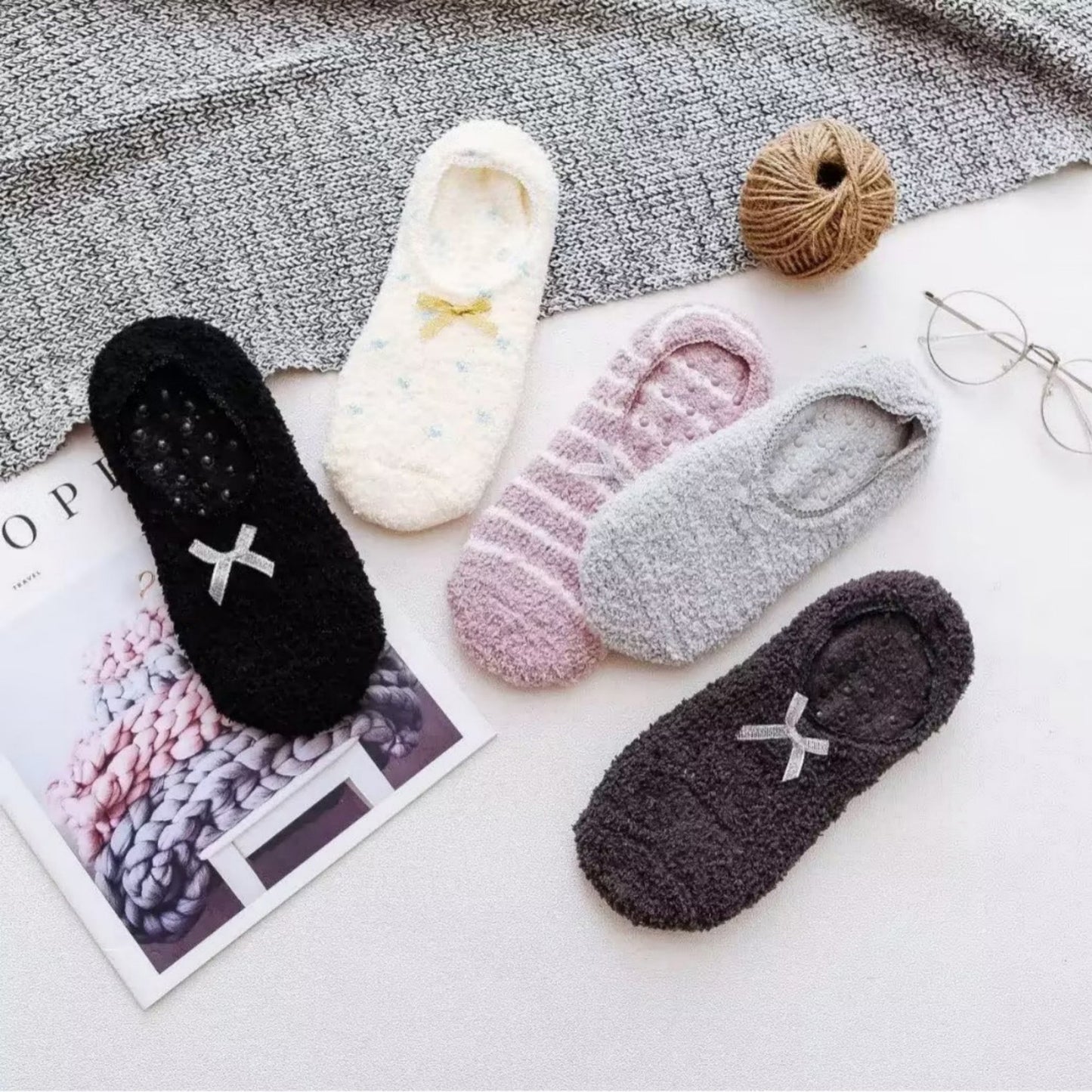 Anna-Kaci Women's 3-Pack Non-Slip Plush Fuzzy Slipper Socks with Fabric Bow and Grip Bottoms
