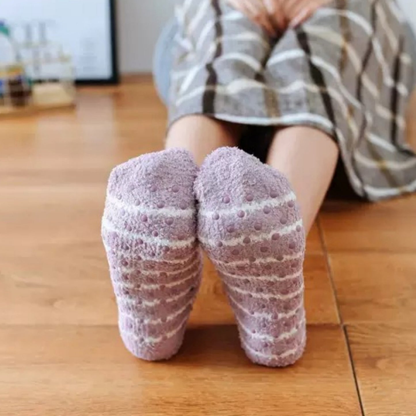 Anna-Kaci Women's 3-Pack Non-Slip Plush Fuzzy Slipper Socks with Fabric Bow and Grip Bottoms