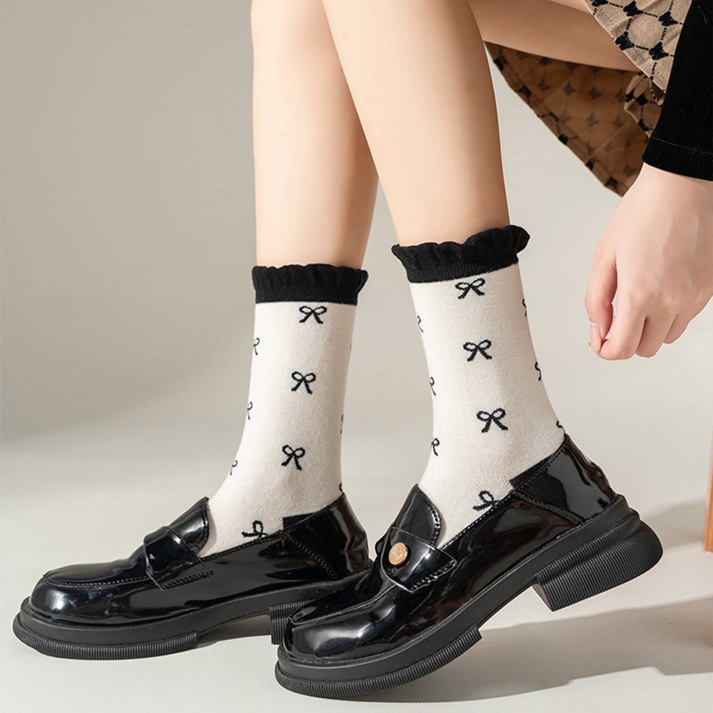 Anna-Kaci 3 Pairs Women's Mid-Calf Socks with Bow Pattern and Ruffled Cuff
