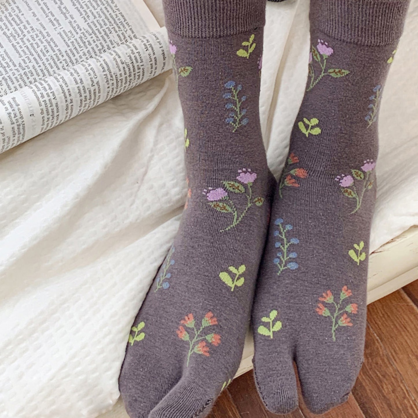 Anna-Kaci Women's 3 Pairs Floral Patterned Split-Toe Socks Soft Cotton Stretch Knit Crew Style