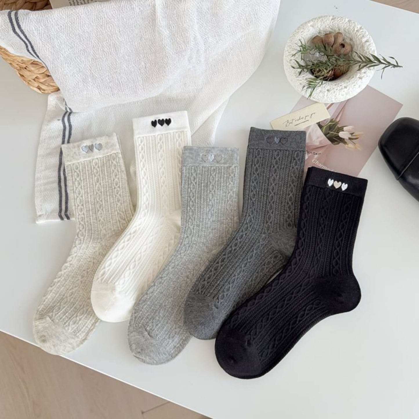 Anna-Kaci Women's 3 Pairs Quarter Socks Heart Accent Knit Stretchy Comfortable Fit Everyday Casual Wear