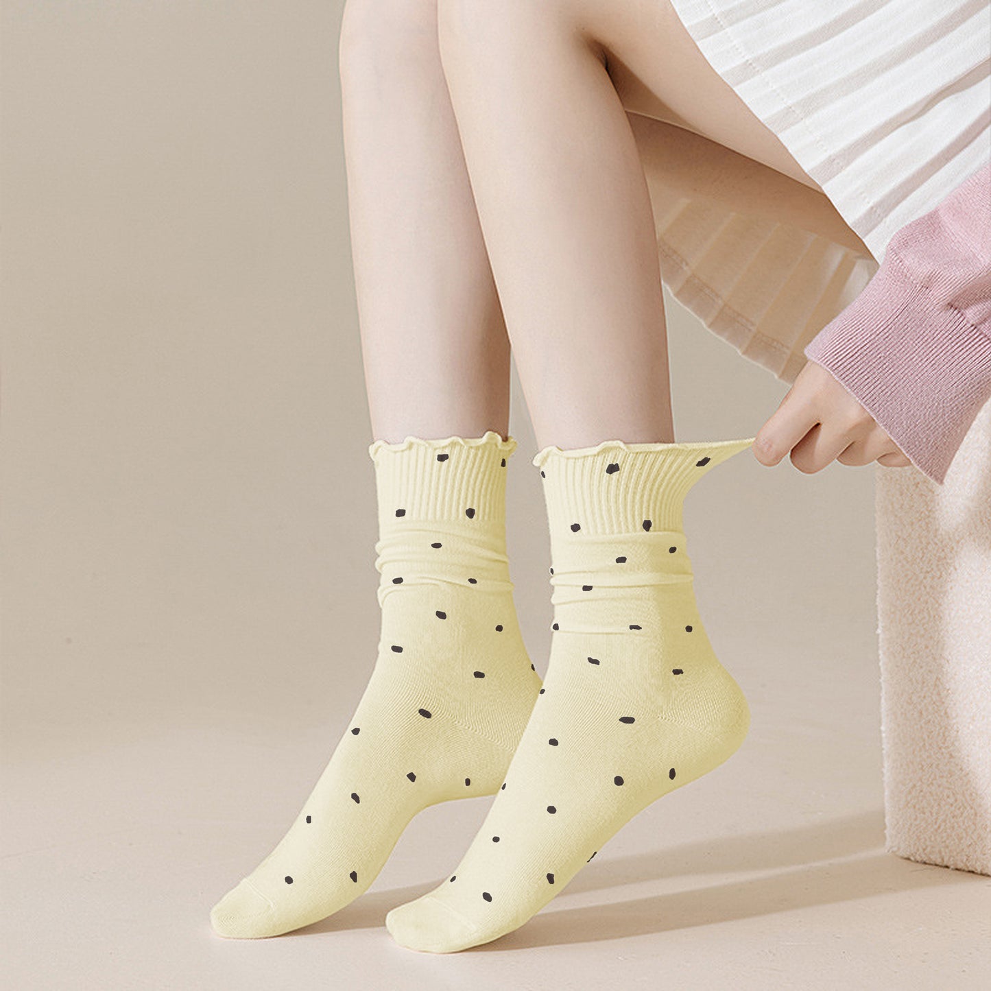 Anna-Kaci 6pk Women's Polka Dot Ankle Socks with Ruffled Cuffs