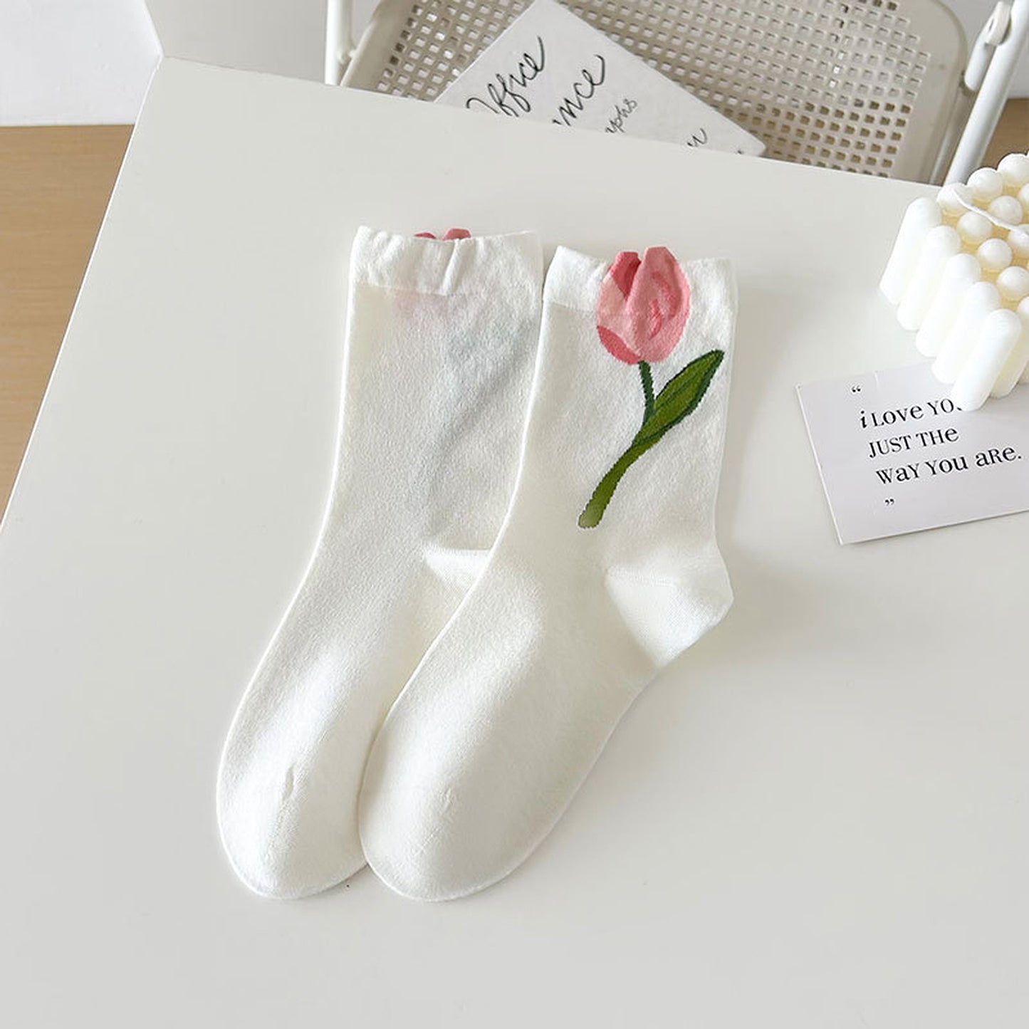 Anna-Kaci 6pk Women's Ankle Socks with Tulip Embroidery