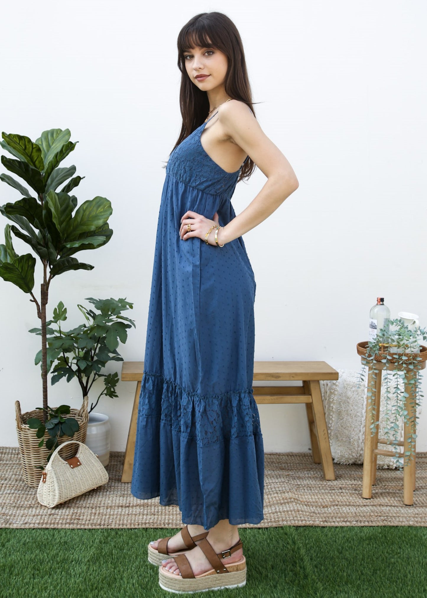 Sweetheart Neckline Clip Dot Lace Maxi Dress