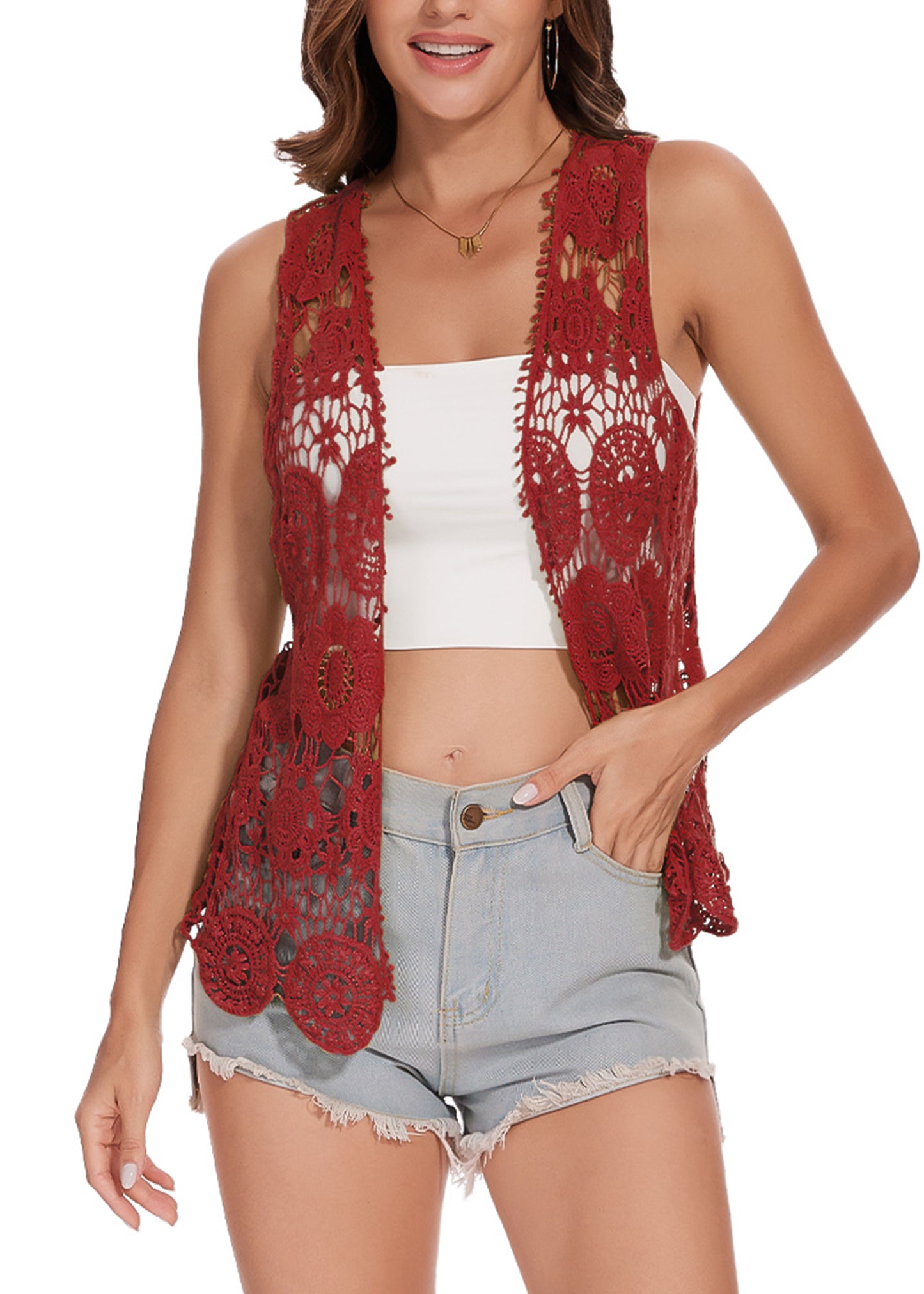 Chaleco abierto al frente con diseño floral de crochet