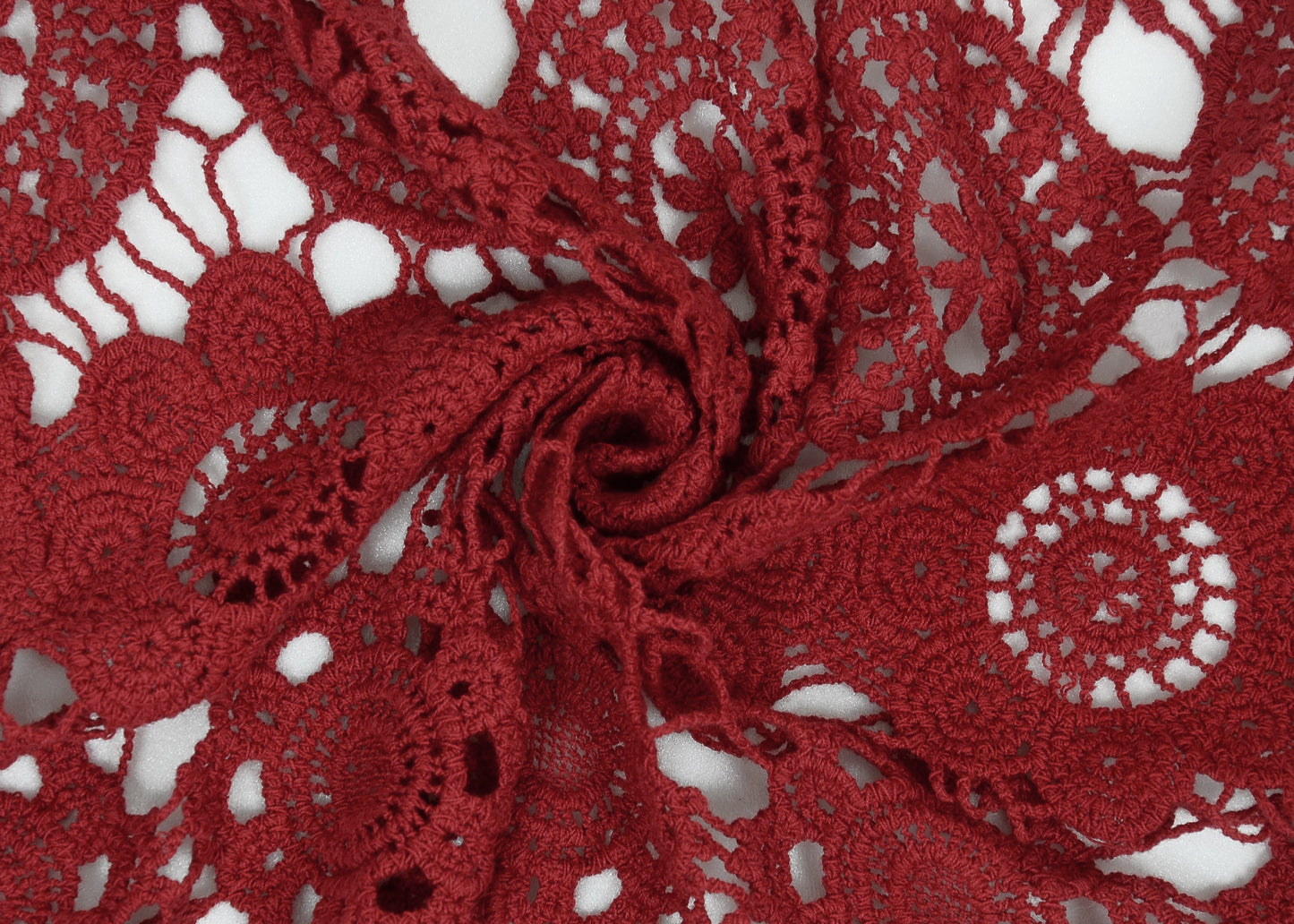 Chaleco abierto al frente con diseño floral de crochet