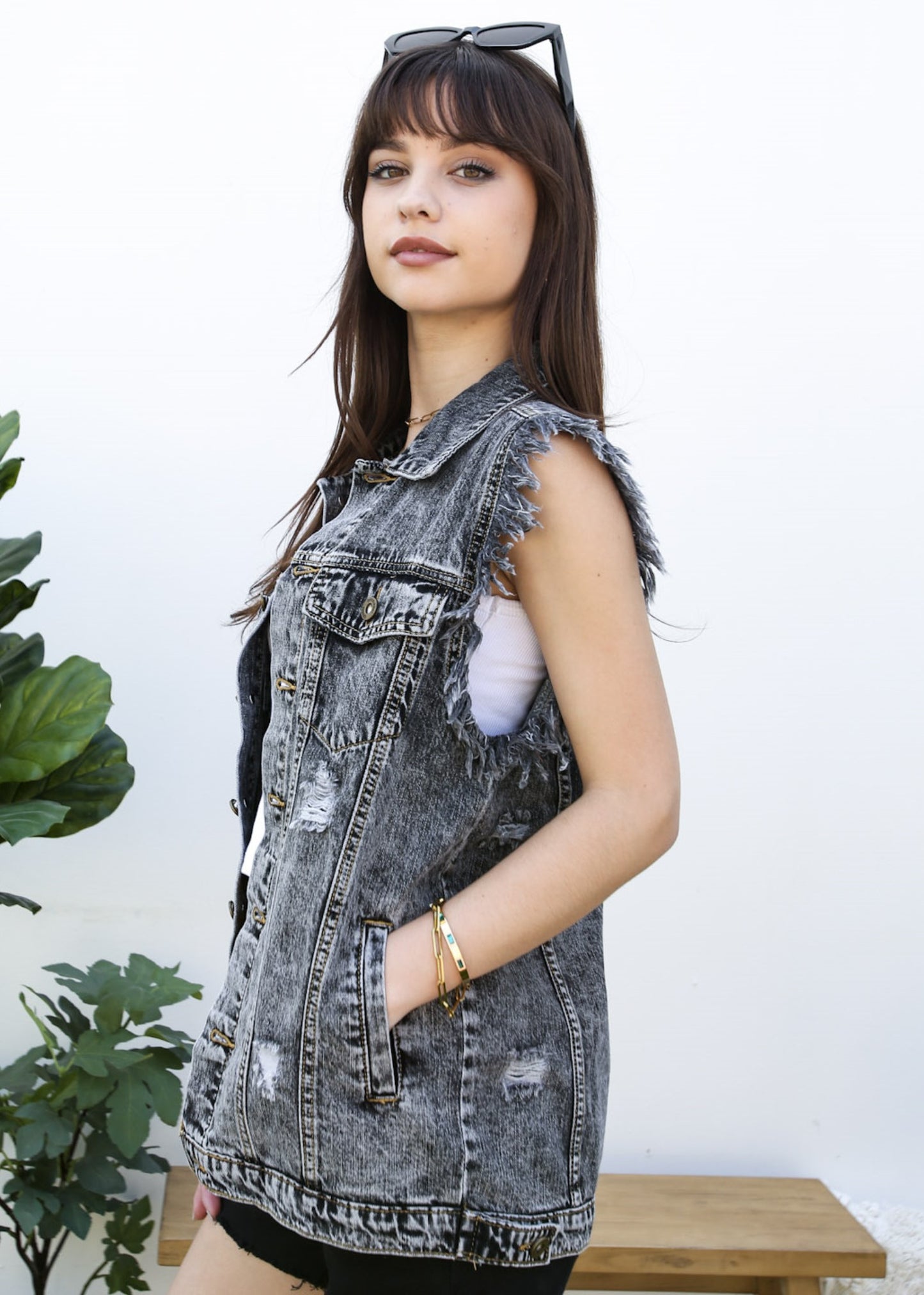 Oversize Distressed Sleeveless Denim Vest