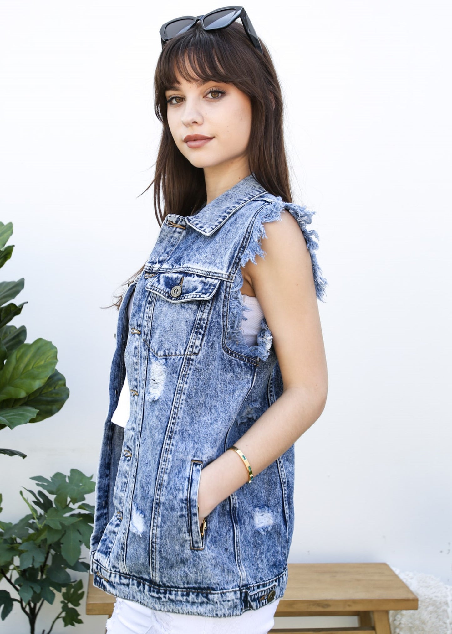 Oversize Distressed Sleeveless Denim Vest