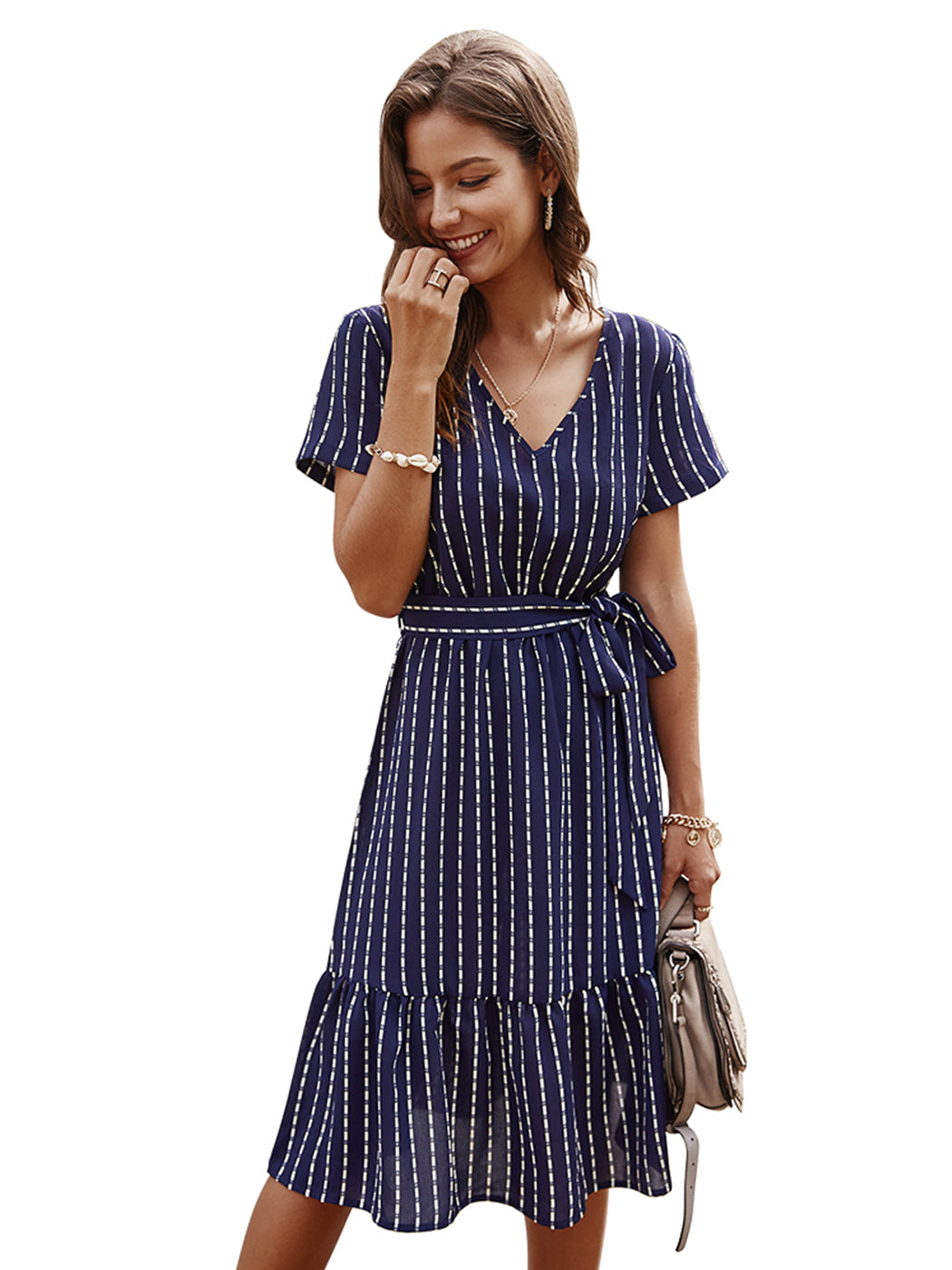 Vestido fluido con volantes y mangas cortas con rayas verticales y cinturón de Anna-Kac