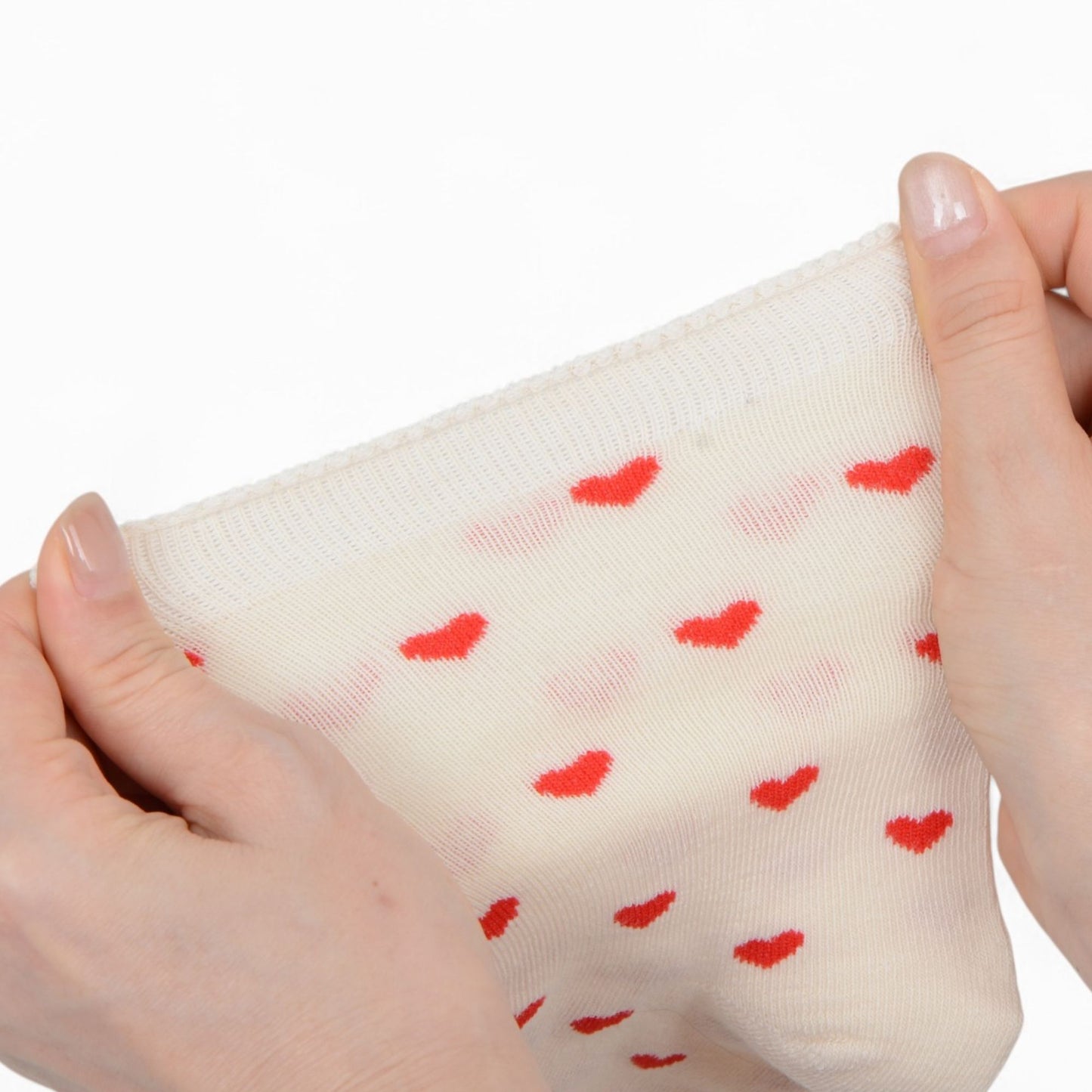 Anna-Kaci Women's Ankle Socks with Allover Heart Print and Soft Ribbed Cuff Trim