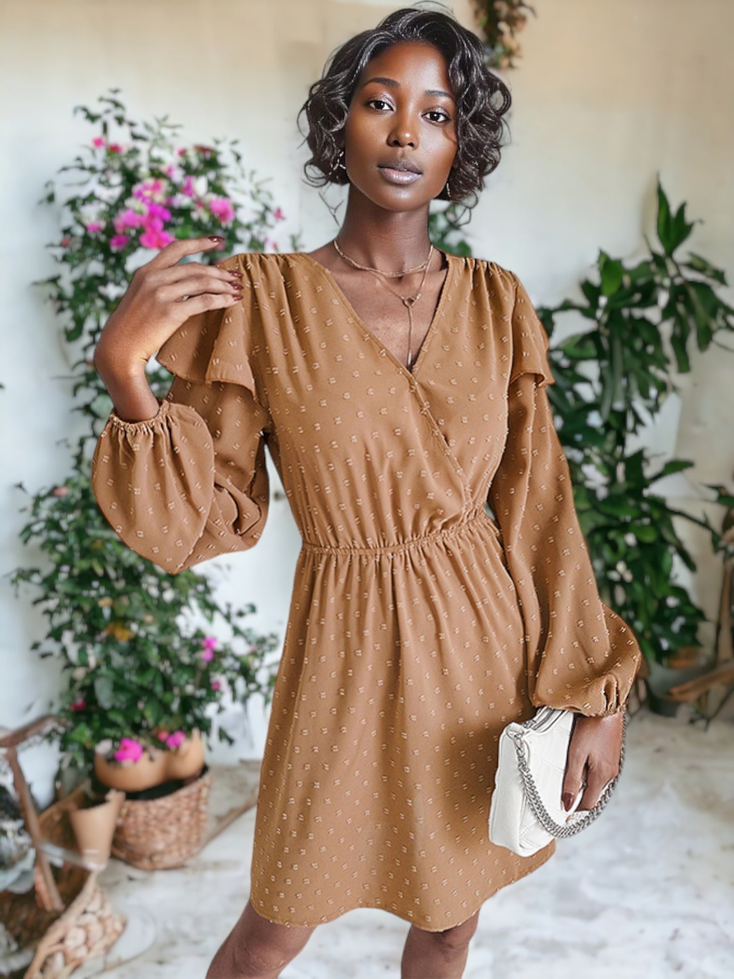 Vestido ligero de lunares suizos con sobrepelliz