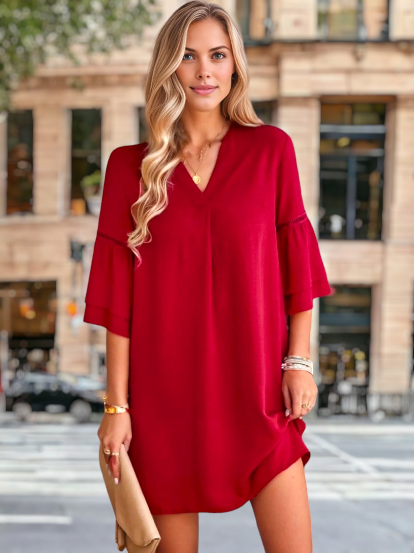 Vestido recto con escote en V plisado