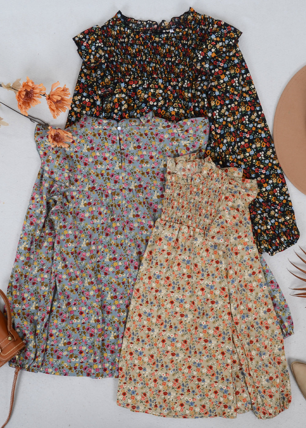 Blusa de manga larga con cuello fruncido y volantes