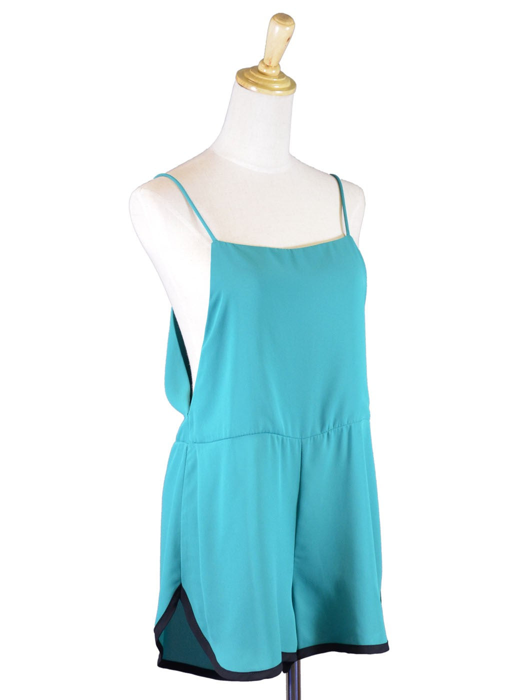 Audrey 3+1 Oh My Vibrant Solid Emerald Sleeveless Sporty Short Woven Romper